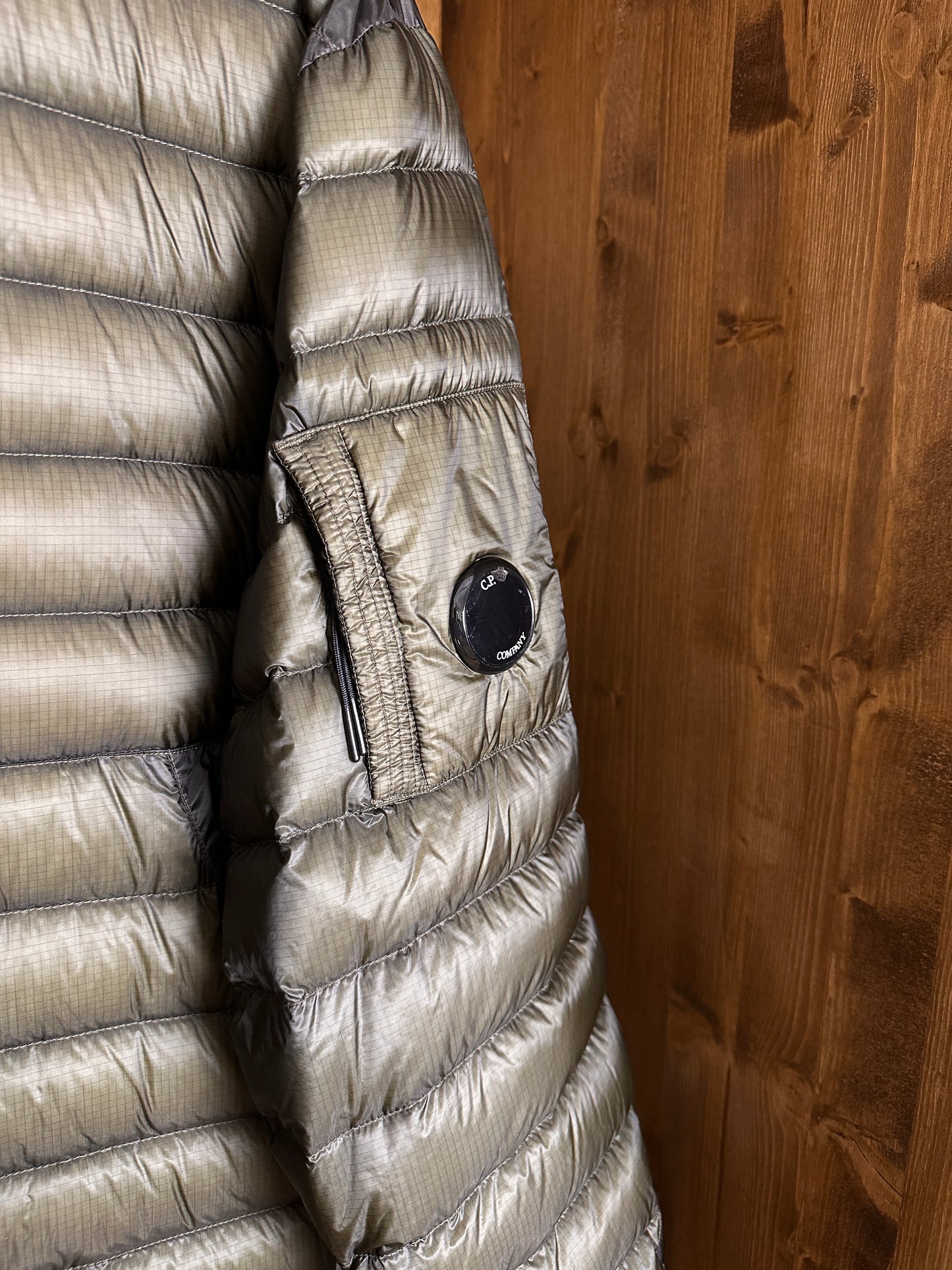 AW21 C.P. COMPANY DD SHELL in Black Olive & Yellow Olive