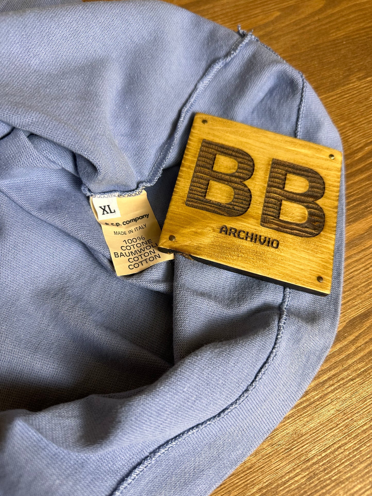 SS80s STRIPED TEE FRONT SPELLOUT in Light Blue