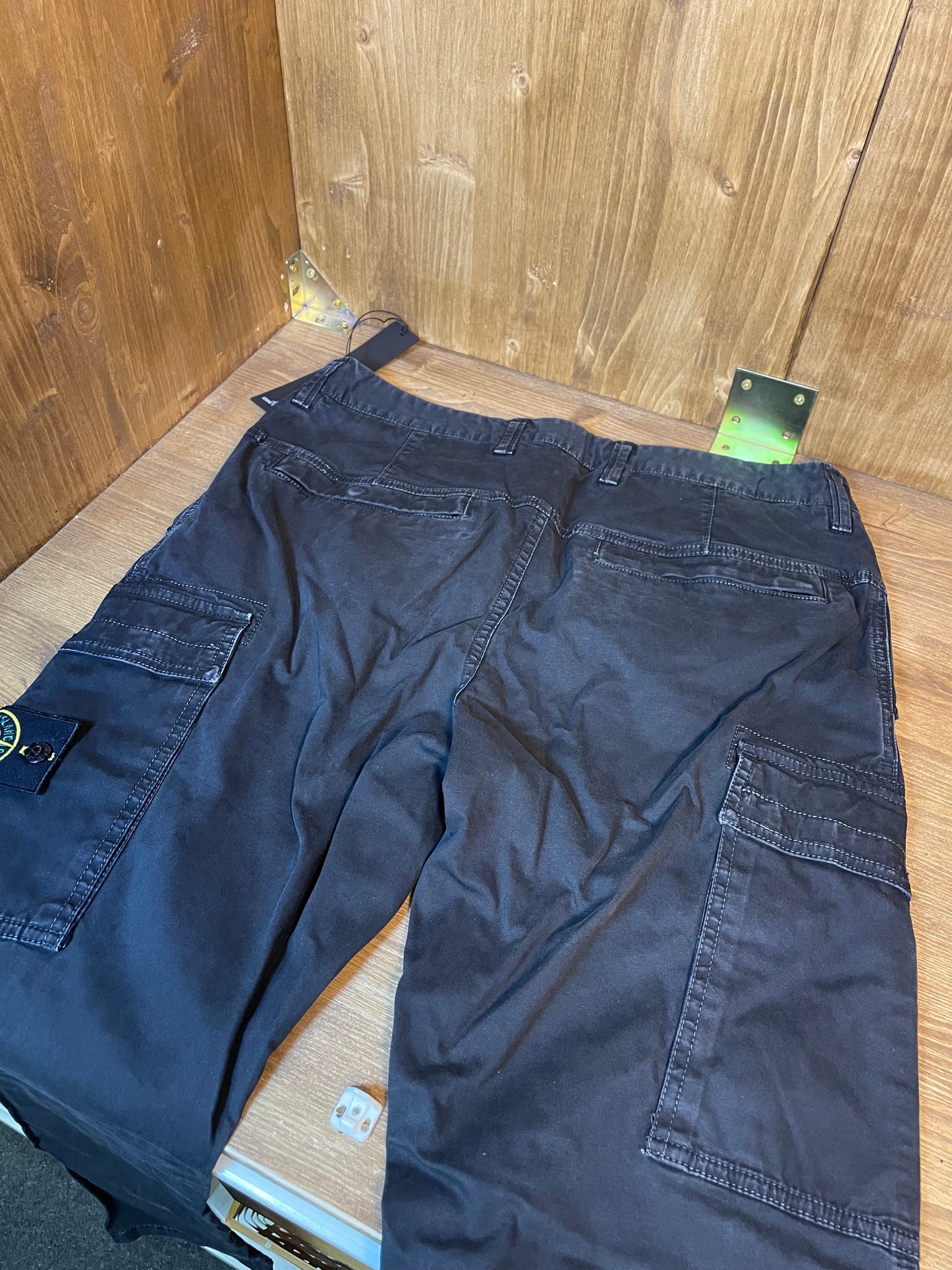 Black cargo stone wash