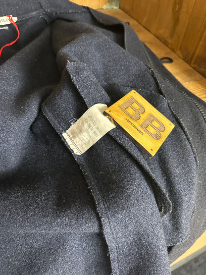 AW95 Mantel aus reiner Wolle in Schwarz und Blau