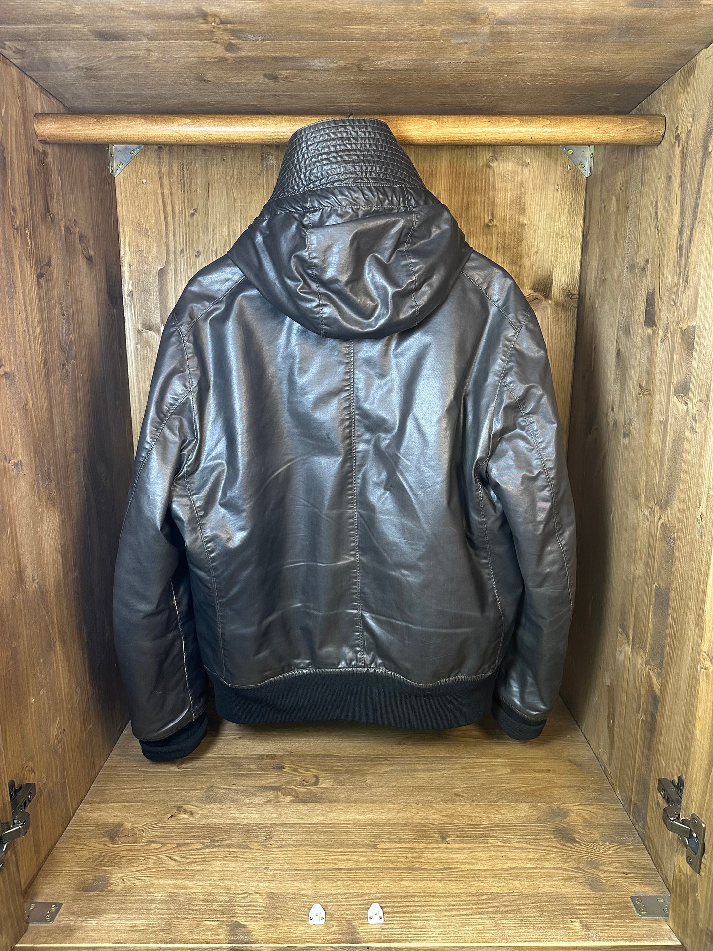 AW12 WAXED ICE BROWN TO KHAKI