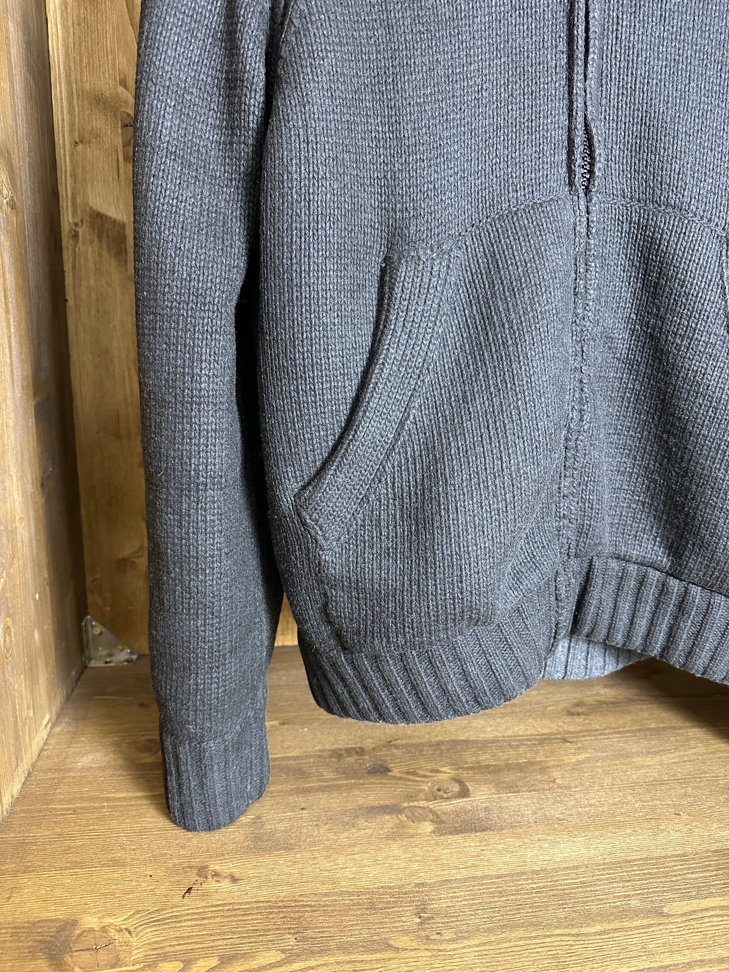 AW08 GRAPHITE KNIT in Black Grey