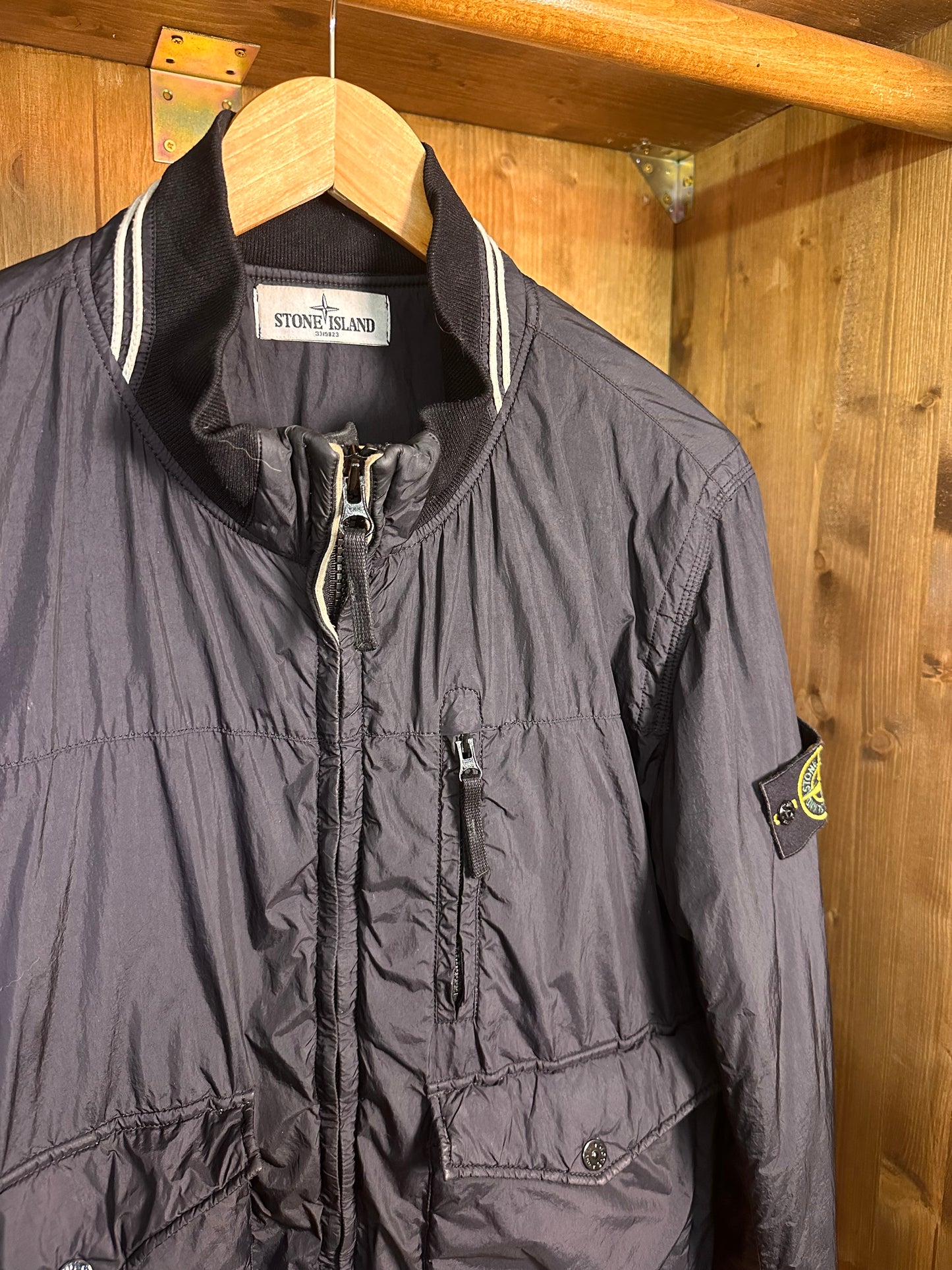 AW12 GARMENT DYED NYLON TELA QUILTED in Navy Blue