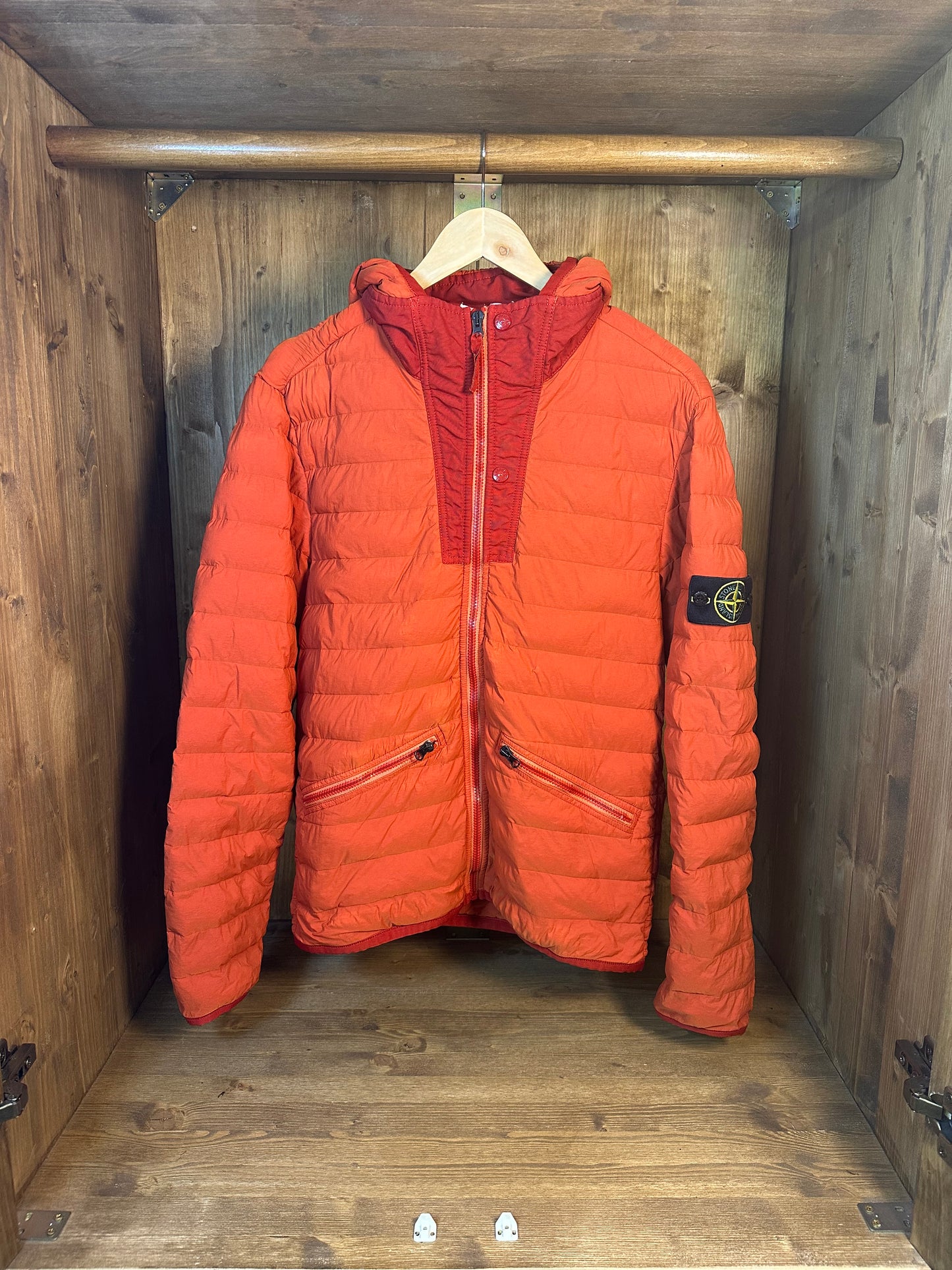 LOOM WOVEN DOWN CHAMBERS STRETCH NYLON-TC in bright orange