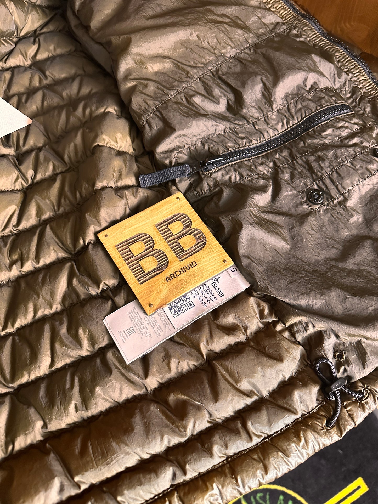 AW15 GARMENT DYED DOWN_26 GR X SQM_N in Green Emerald