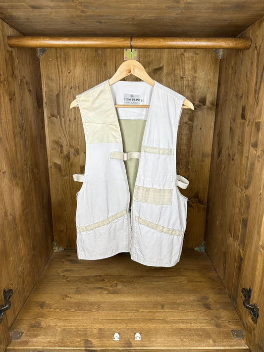 SS82 TELA STELLA UTILITY VEST Sample Piece 1/1 in White