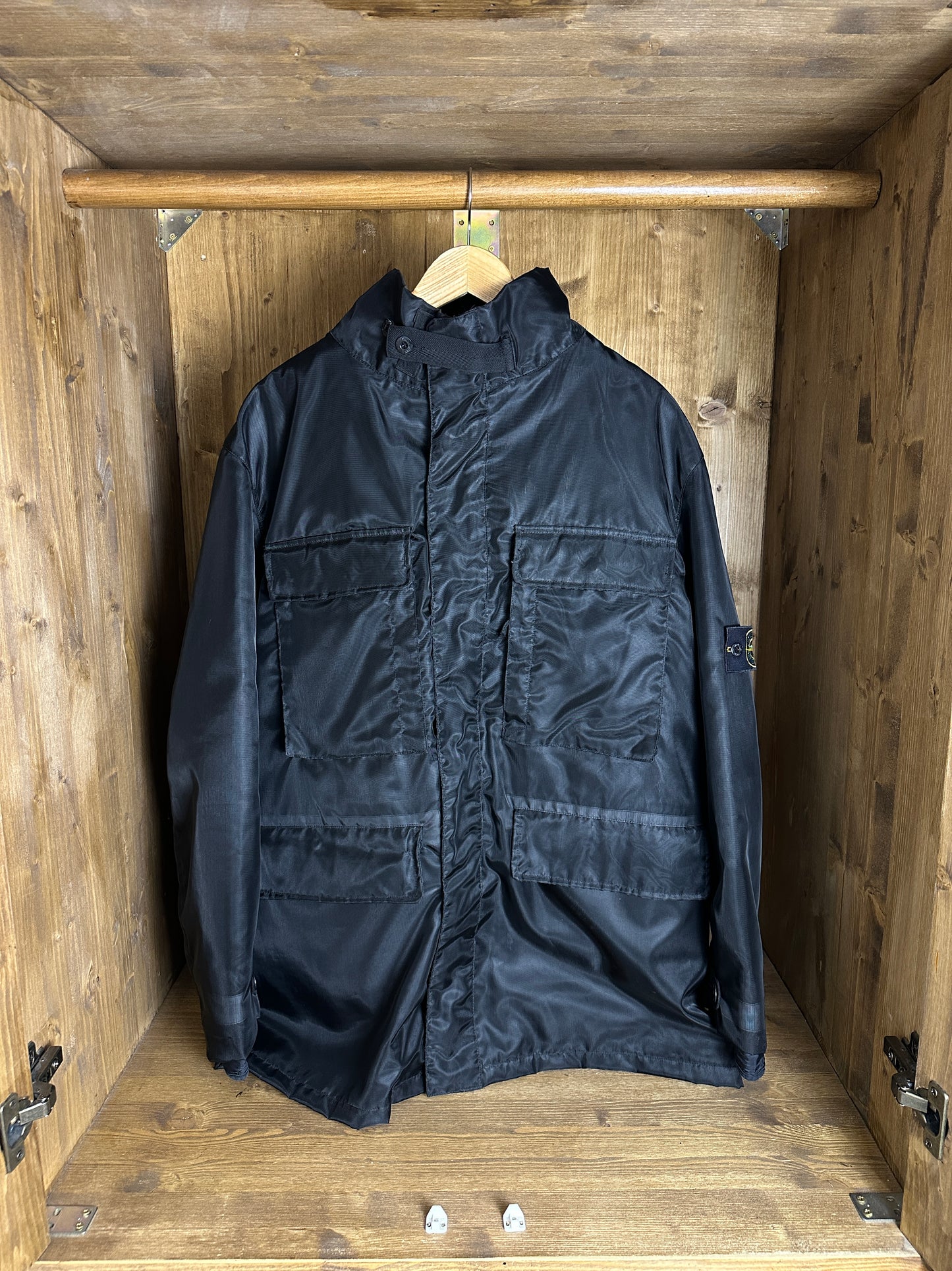 AW02 DOUBLE MESH in Black