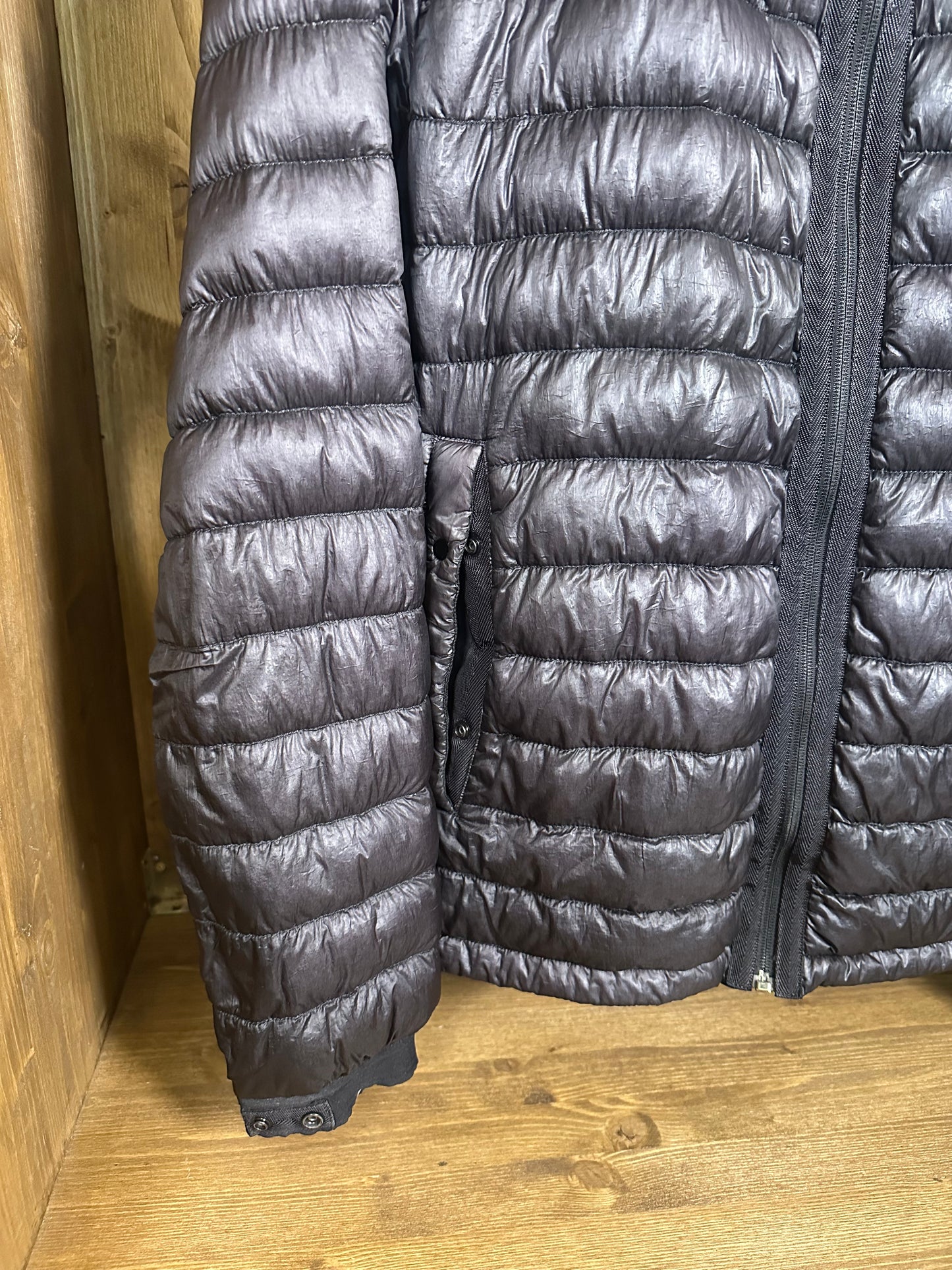 GARMENT DYED DOWN_26 GR X SQM_N in black