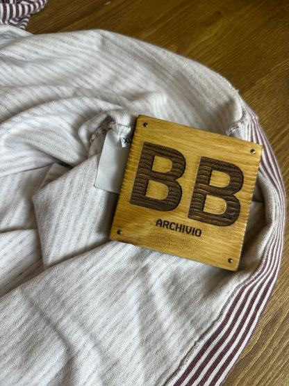 SS80s BACK SPELLOUT tee in Grey