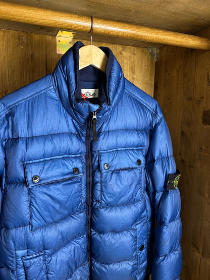 AW13 GARMENT_DYED DOWN_26 GR X SQM_N in Sapphire Blue