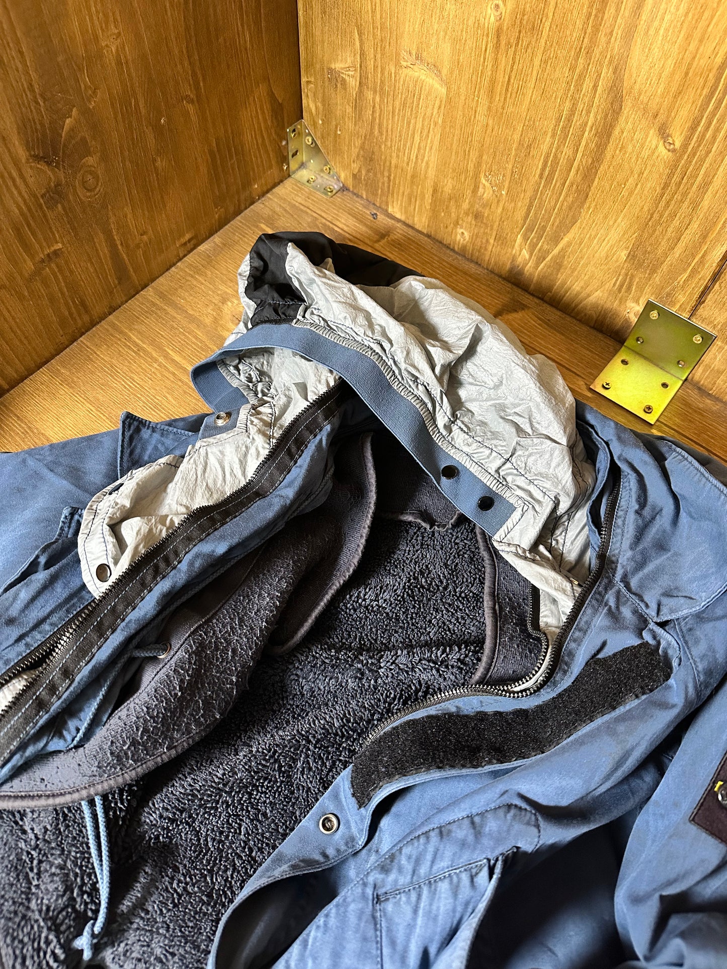 RASO GOMMATO BLU with detachable fleece inner