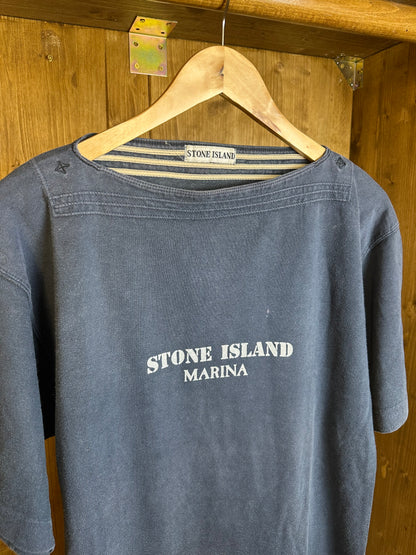 SS80s SPELLOUT BOATNECK MARINA TEE in Dark Blue