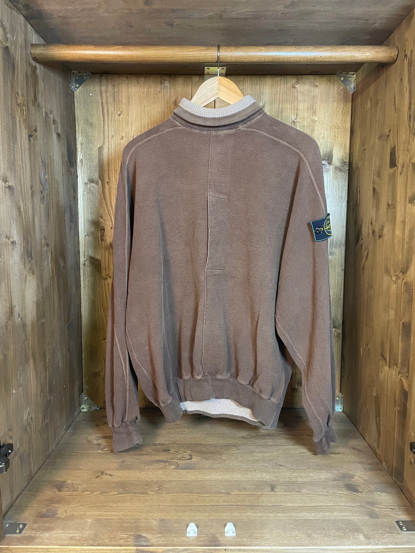 1988 Rollkragenpullover aus Teddyfleece in Braun