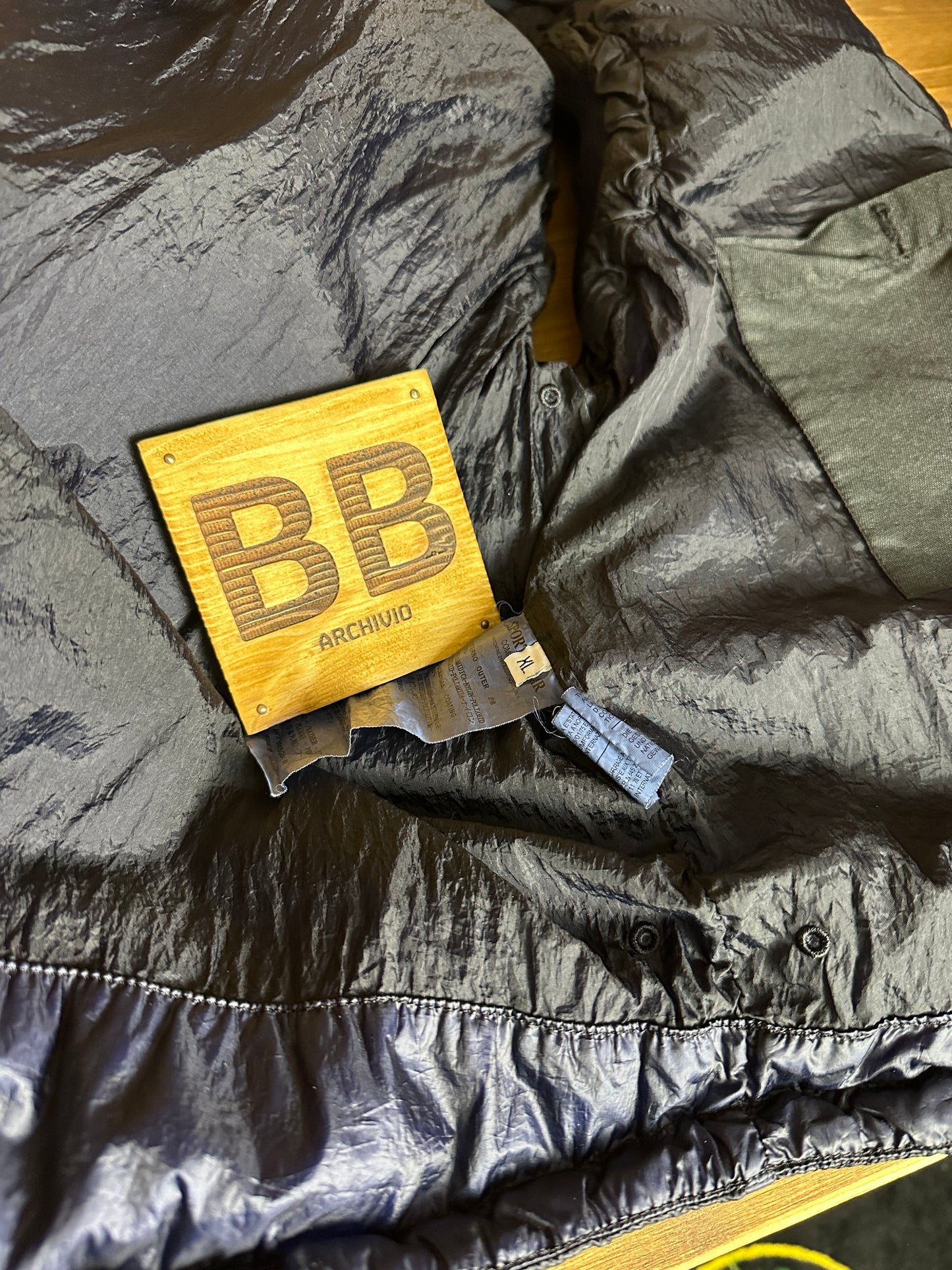 AW11 GARMENT DYED DOWN_26 GR x SQM_N VEST in Two Tone Dark Blu