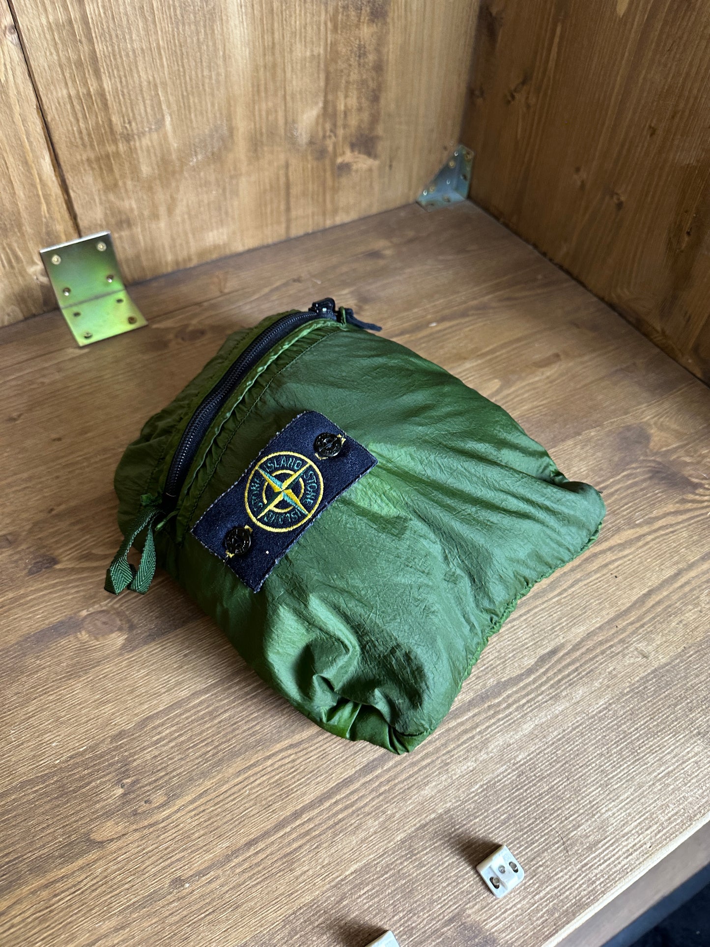 SS14 GARMENT DYED DOWN_26 GR x SQM_N VEST in Emerald Green