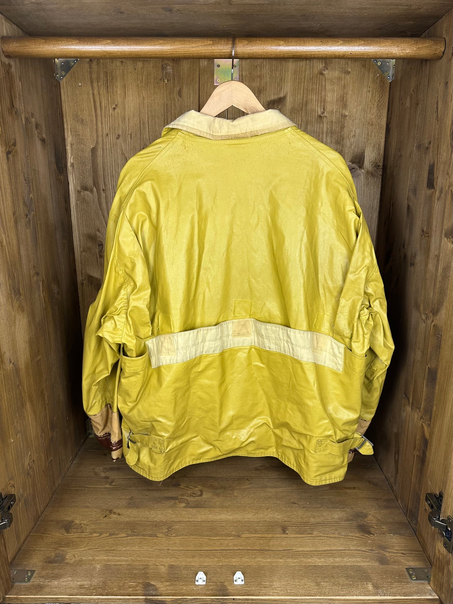 AW84 JJ23 in Yellow (Dior collaboration sample)