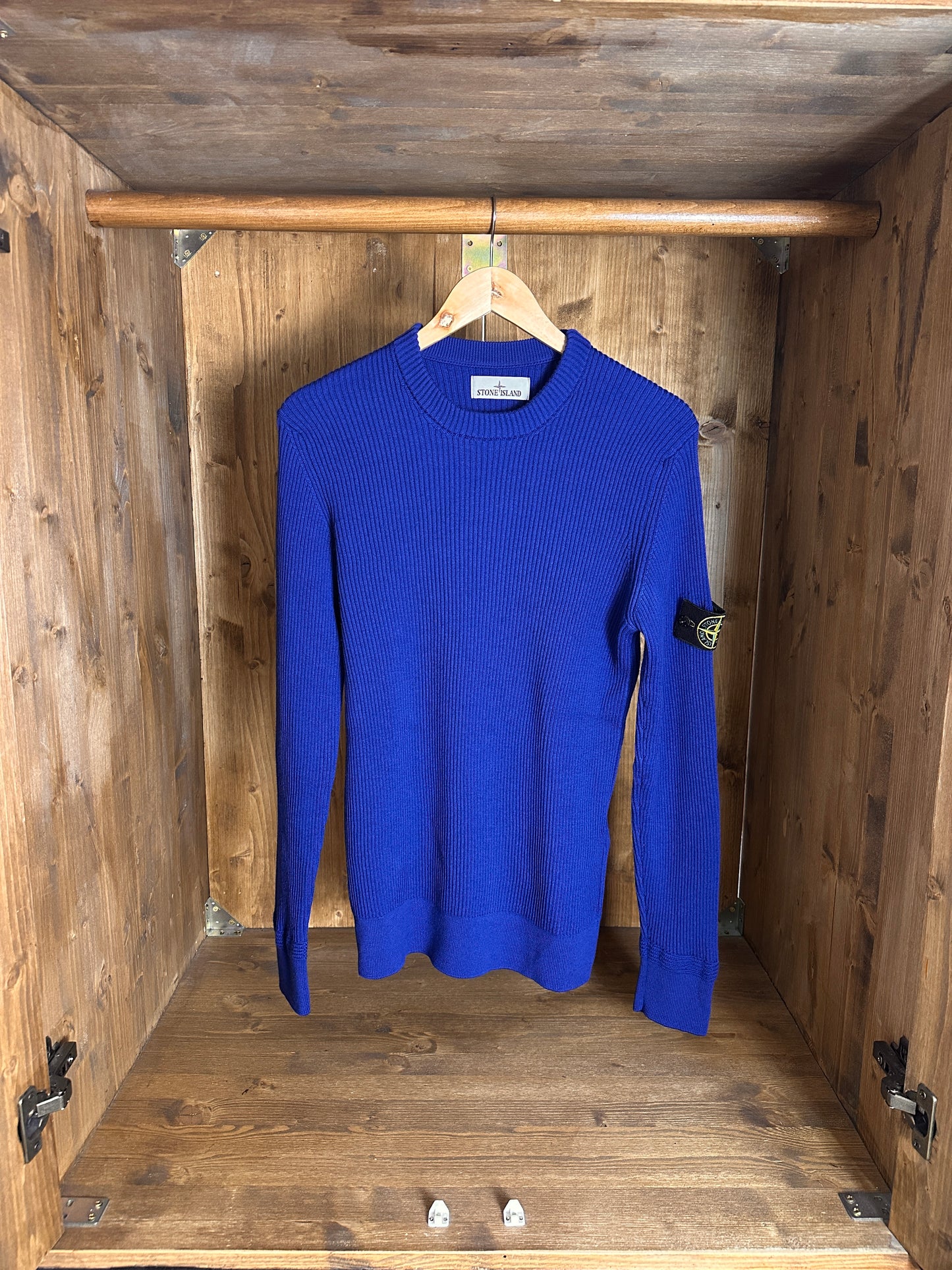 AW23 Wollpullover in Ultramarinblau