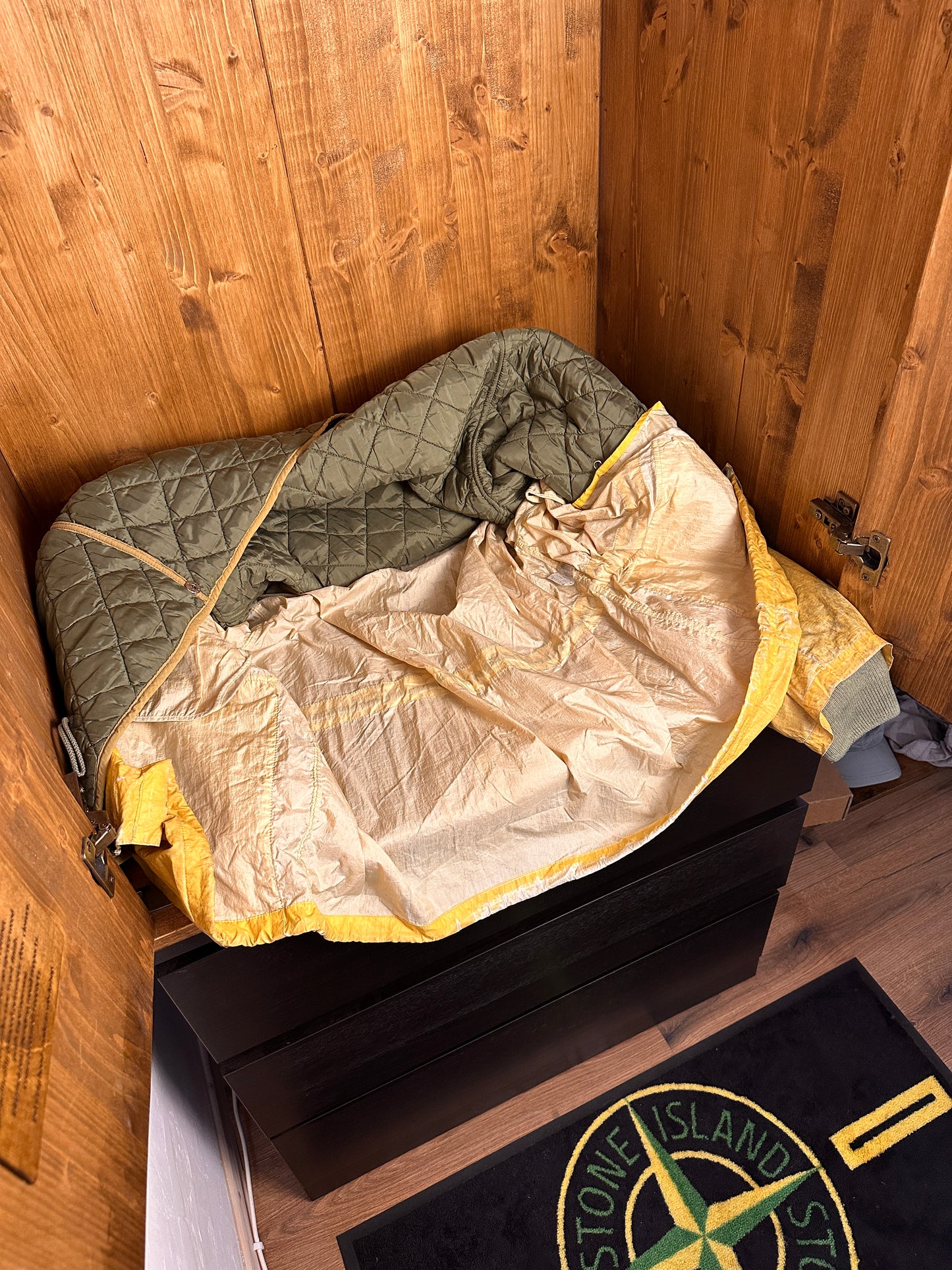 AW88/89 ICE JACKET PARKA in Golden Yellow