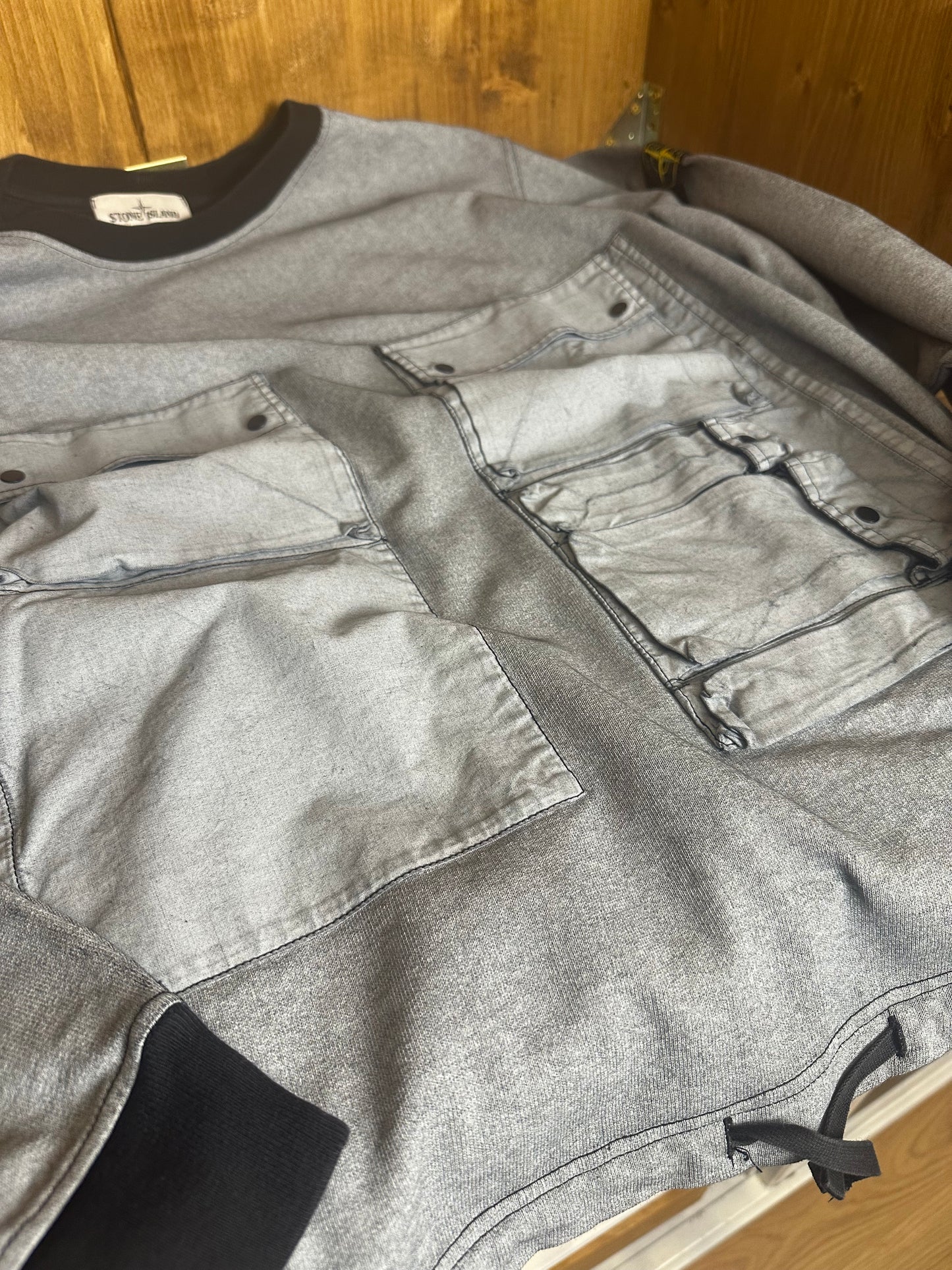 SS19 TELA PLACCATA CREWNECK in Light Blu