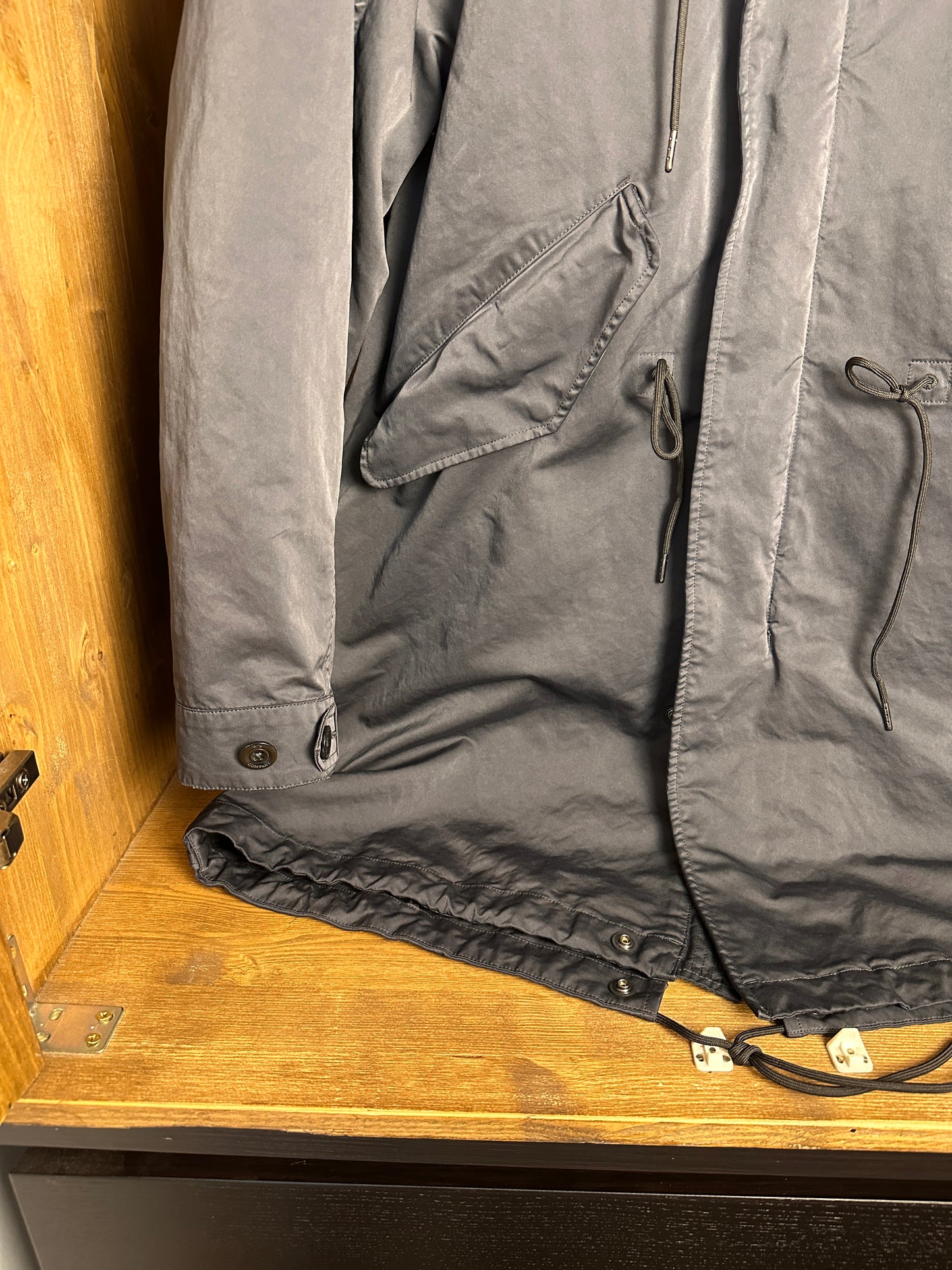 AW20s C.P. COMPANY MICRO KEI EXPLORER JACKET in Blue Green
