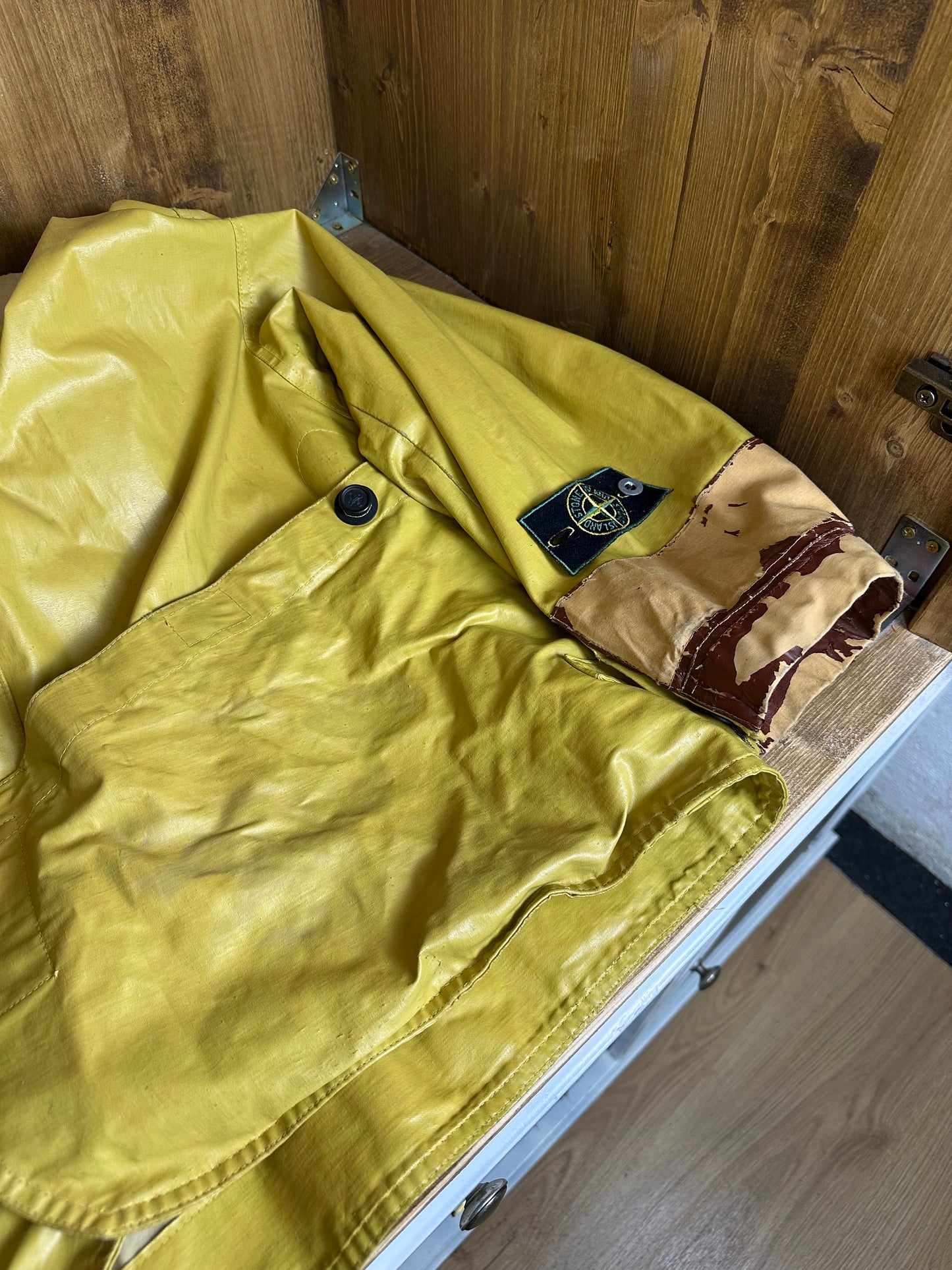 AW84 JJ23 in Yellow (Dior collaboration sample)