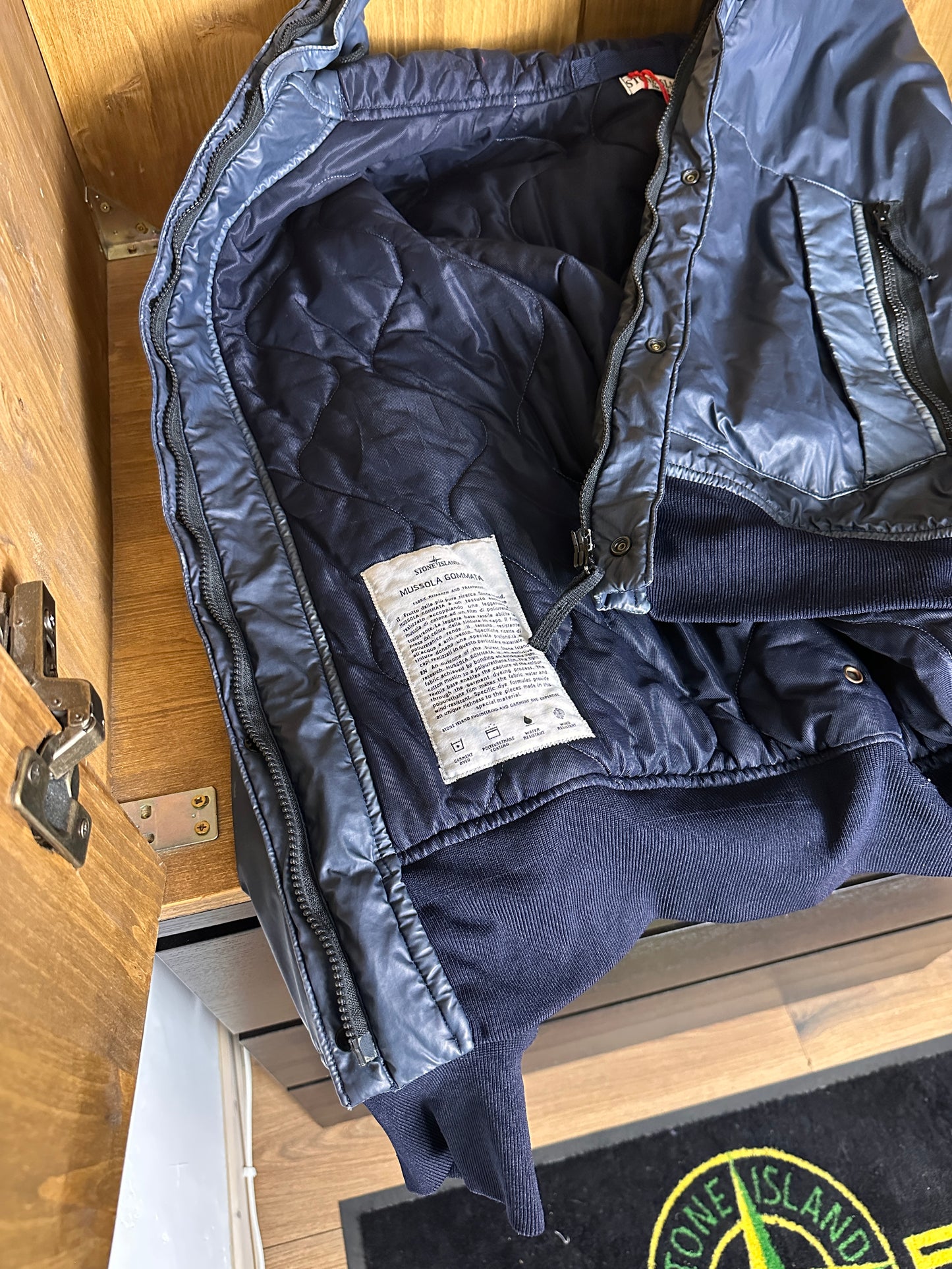 AW11 MUSSOLA GOMMATA in Green Blue