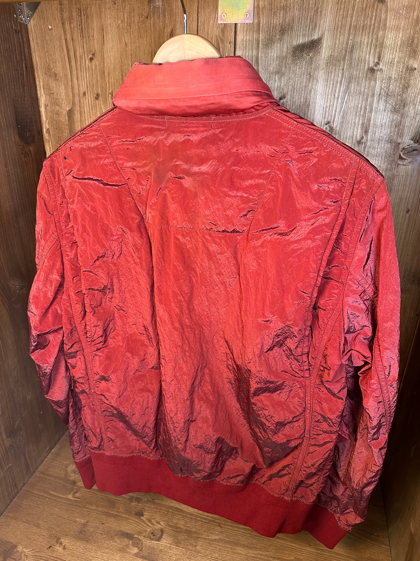 NYLON METAL RUBIN RED