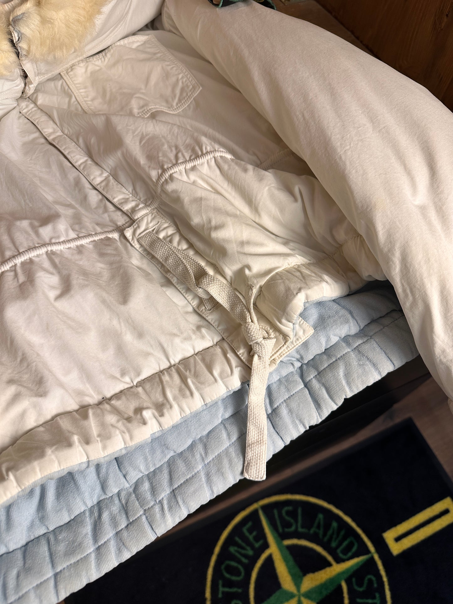 AW84 JOCK COUNTRY QUILTED JACKET in Pure White & Light Green
