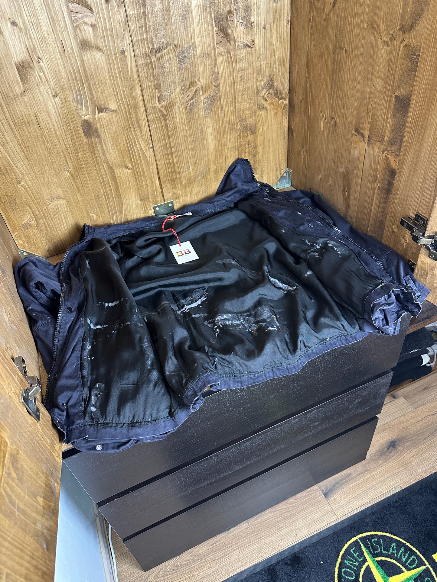 AW90s RASO GOMMATO WHITE COVER in Midnight Blue