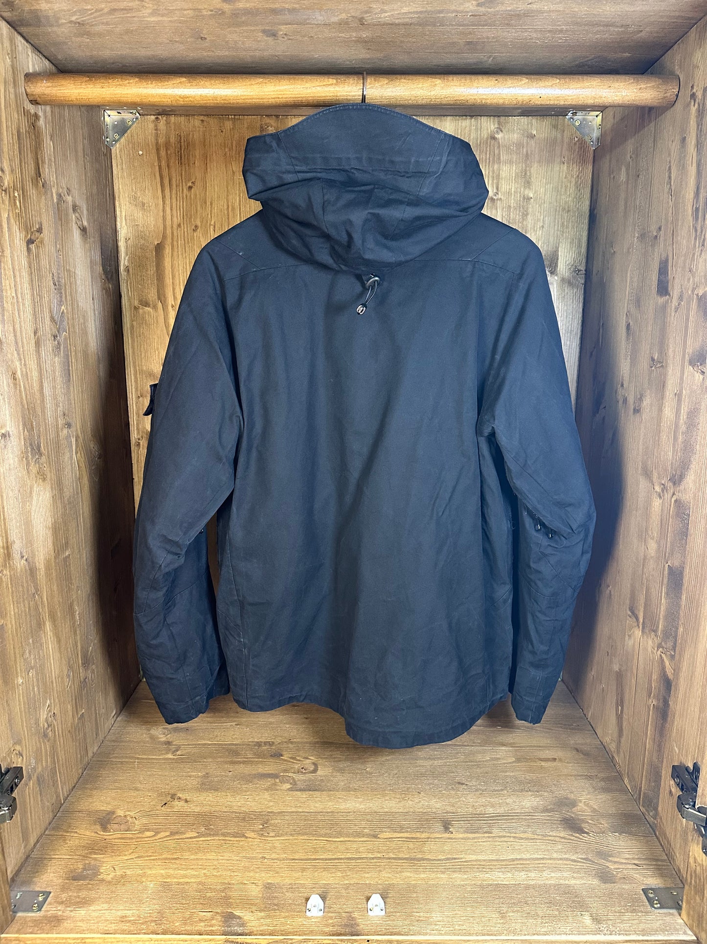 AW09 SHADOW PROJECT VENTILE STEALTH JACKET with detachable fleece white inner