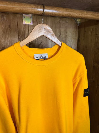 BRIGHT YELLOW CREWNECK with embroidered spell-out