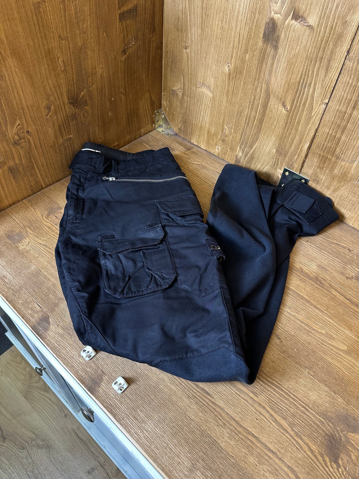 SS16 DRAKE “SUMMER SIXTEEN TOUR”CARGO in Black