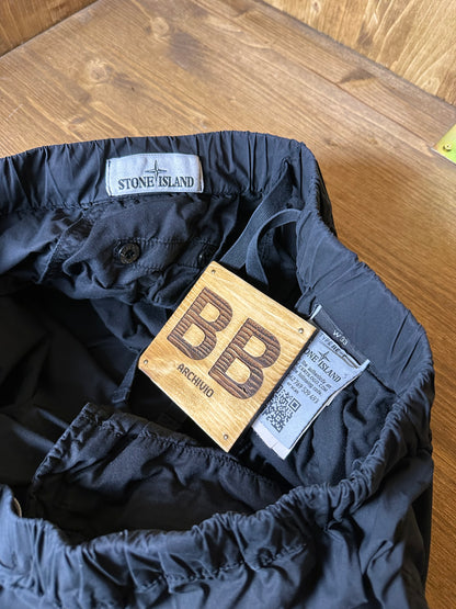 BLACK NYLON LIGHT CARGO