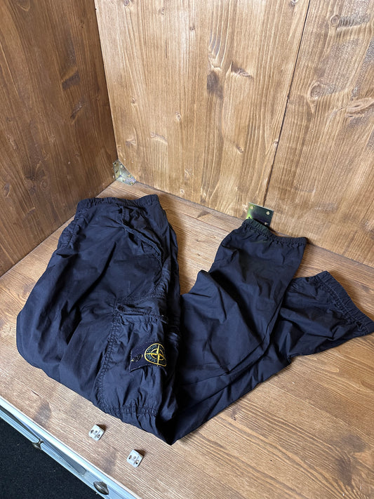 BLACK NYLON LIGHT CARGO