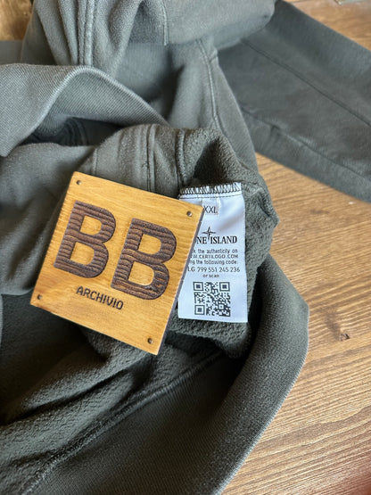 AW18 SHADOW PROJECT CREWNECK in Khaki