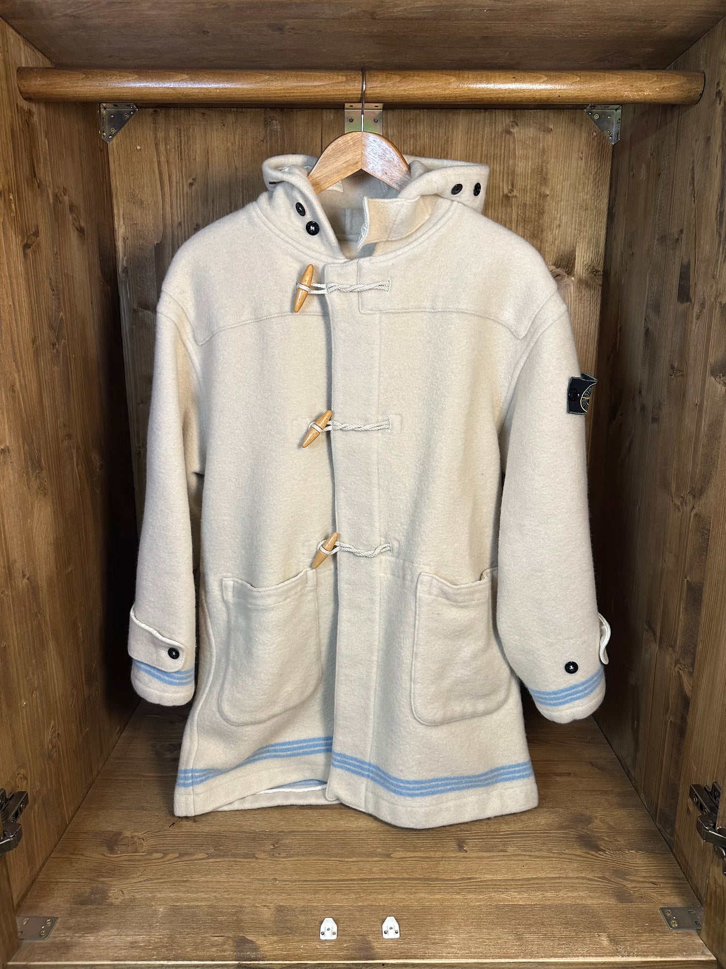 AW1988 MONTGOMERY in Beige