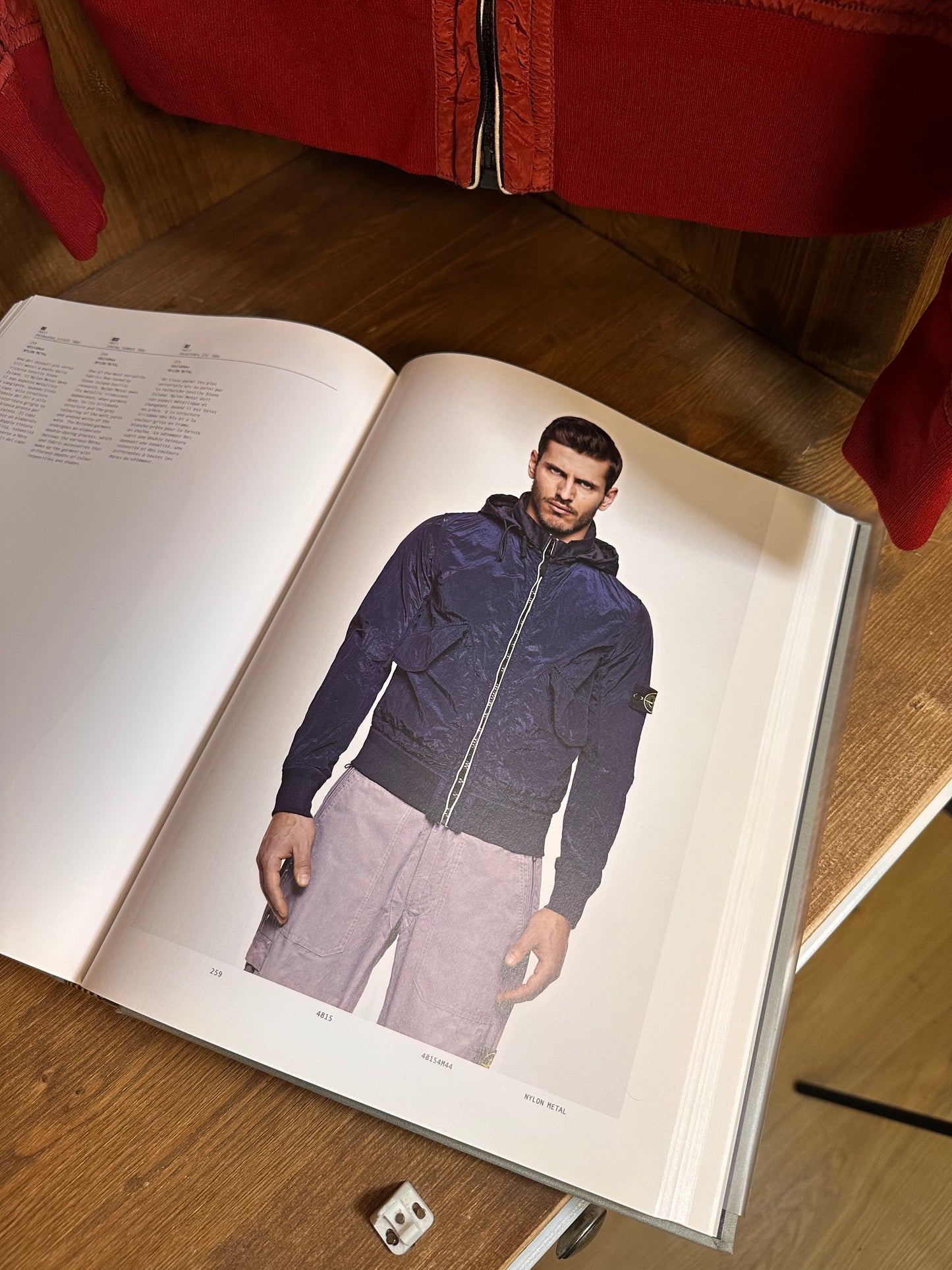 NYLON METAL RUBIN RED