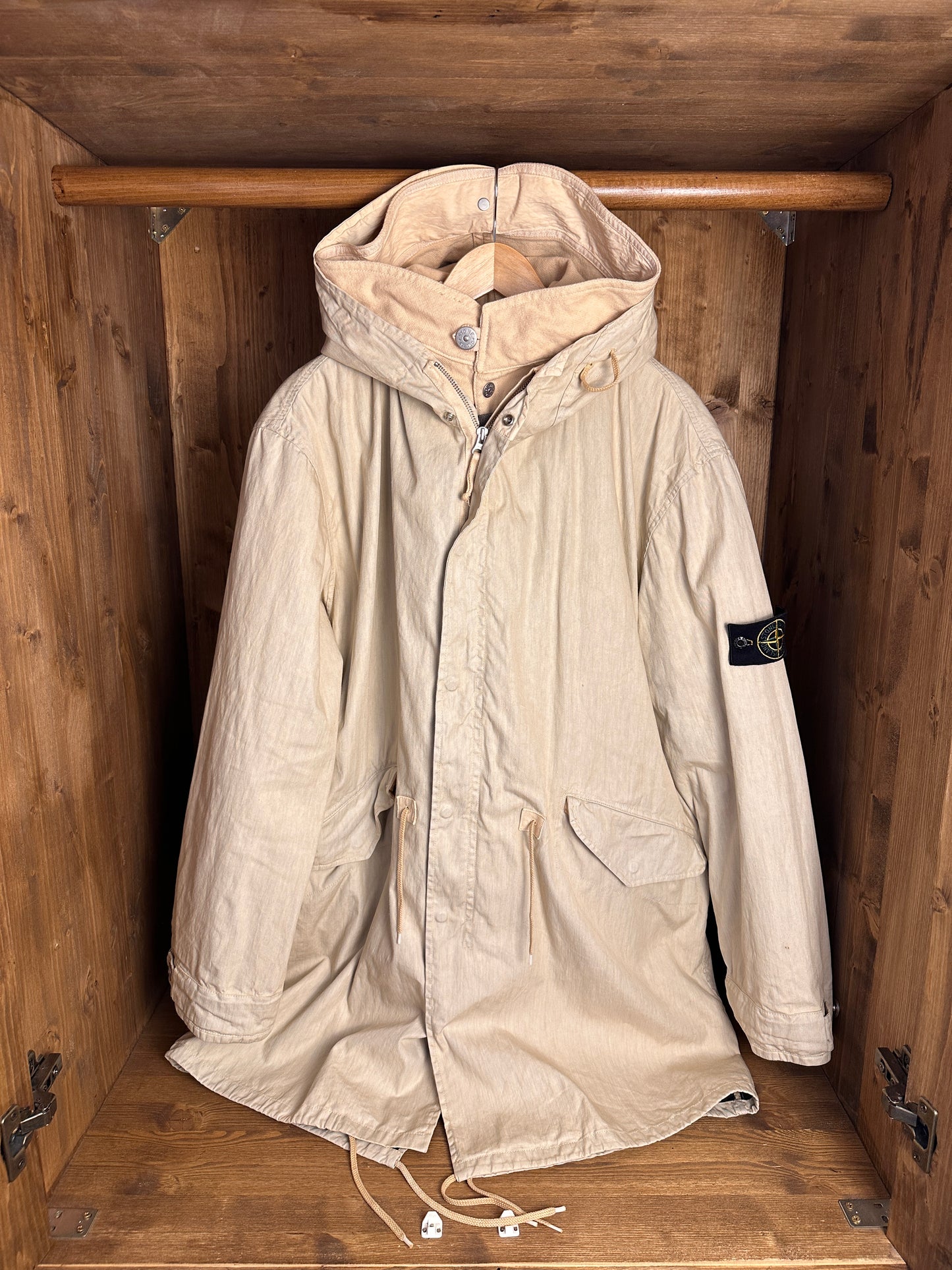 AW03/04 LINO RESINATO FISHTAIL PARKA in Light Ivory