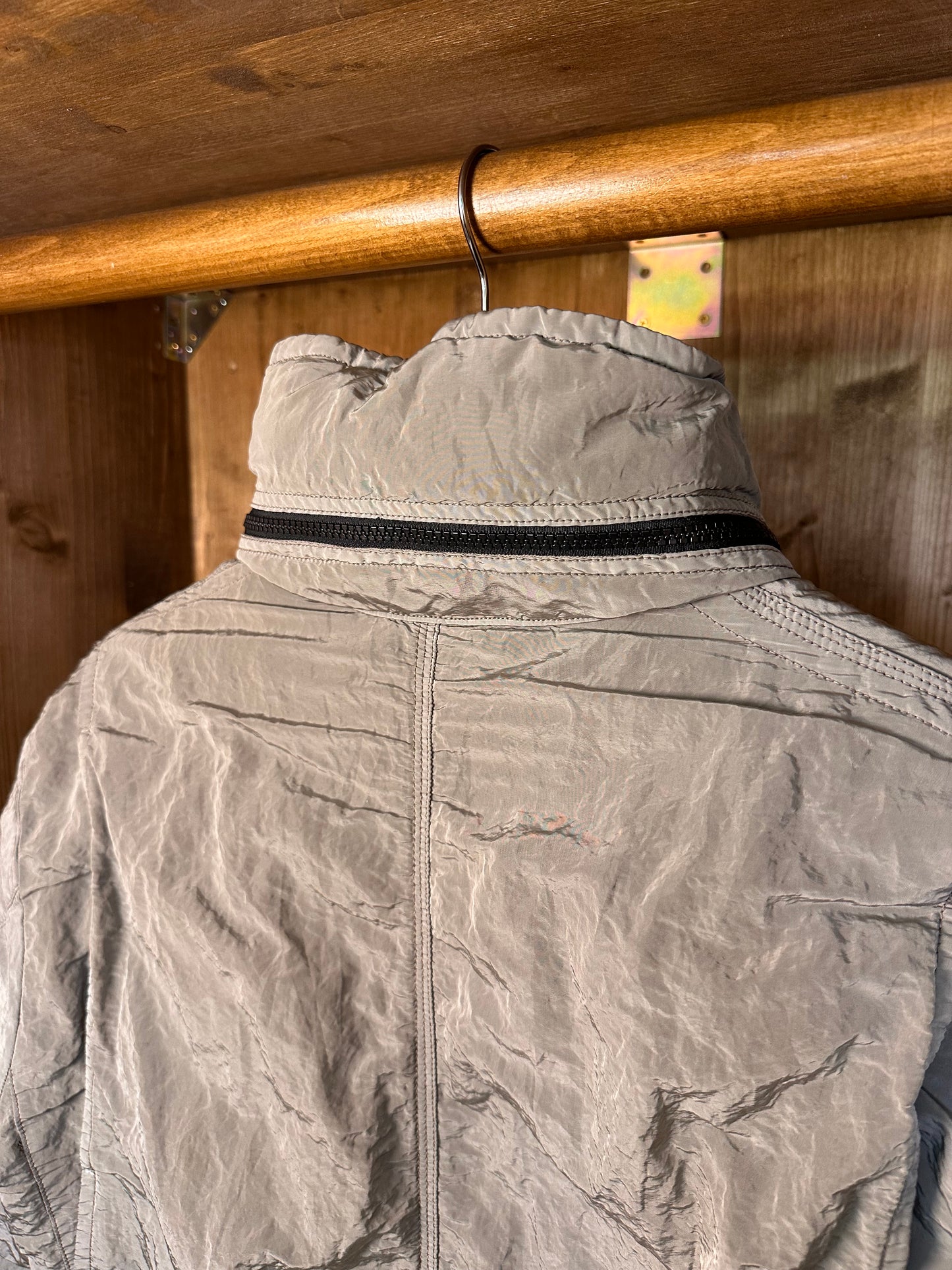 AW11 NYLON SHEEN BOMBER in Grey