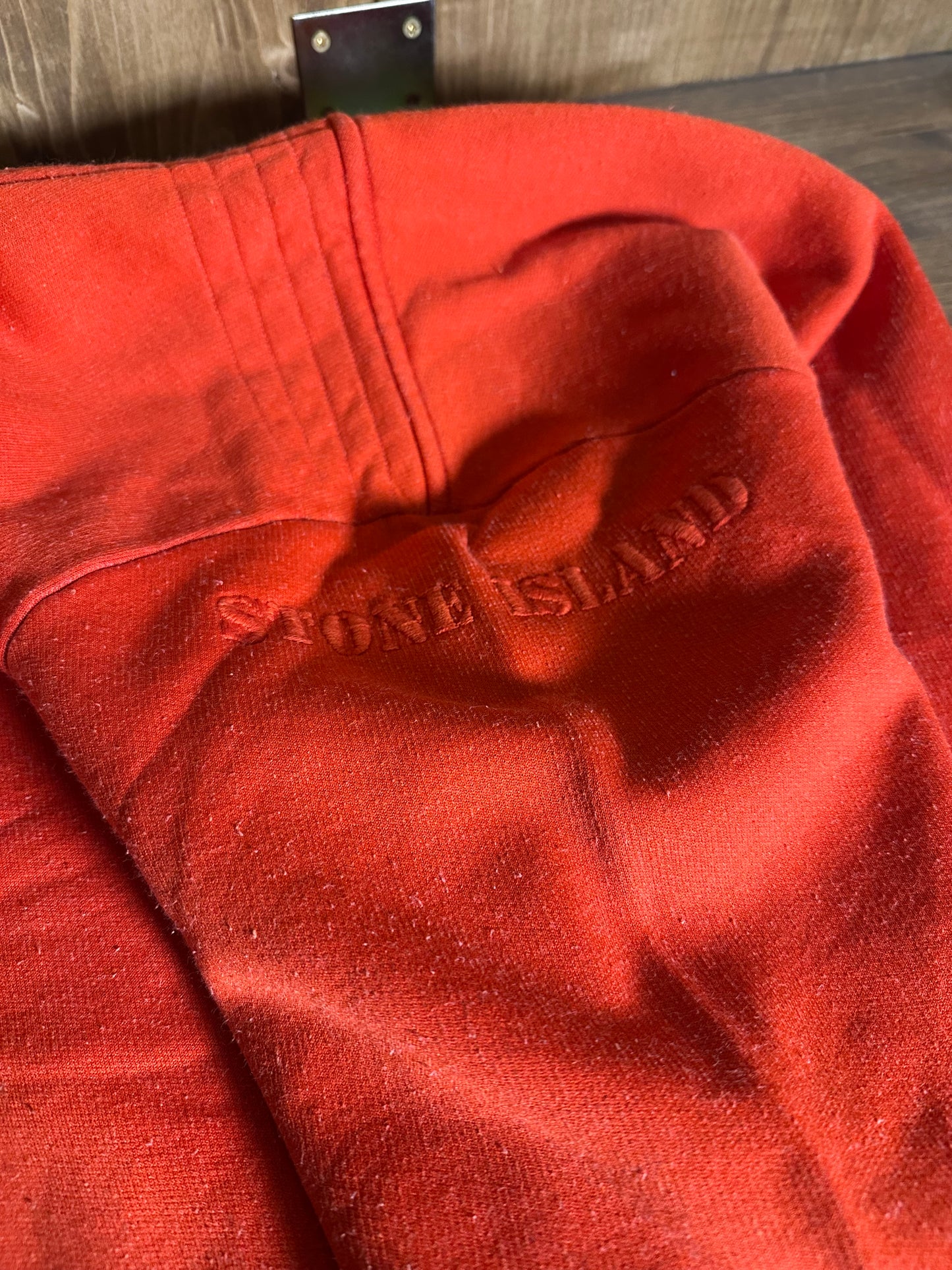 AW80s ORANGE V-NECK BUTTONED UP SWEATER