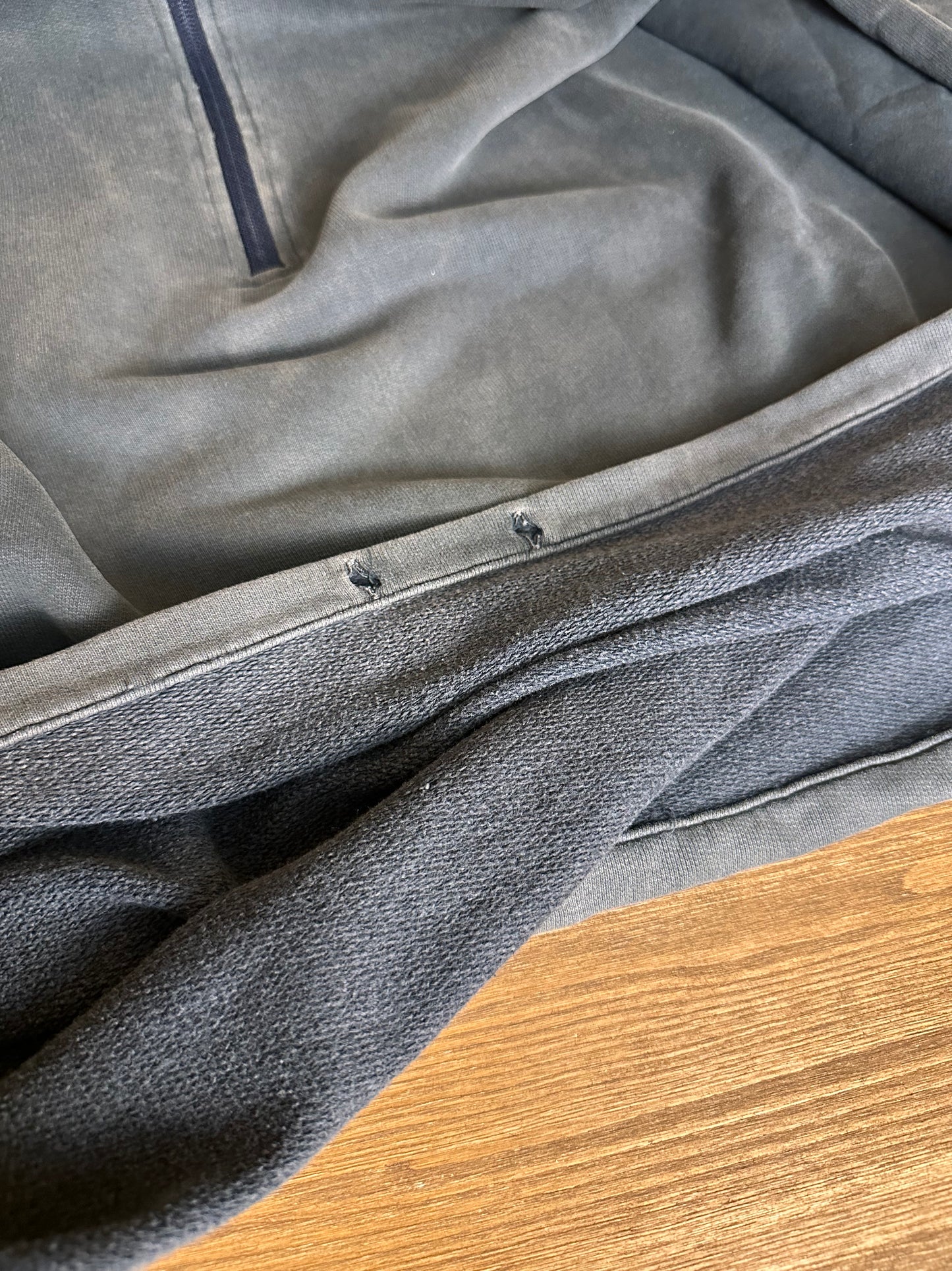 SS80s MARINA SPELLOUT JUMPER in Faded Dark Grey