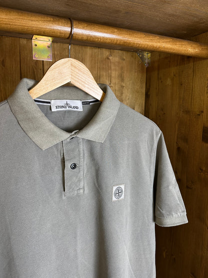 SS19 POLO SQUARE BADGE in Light olive grey