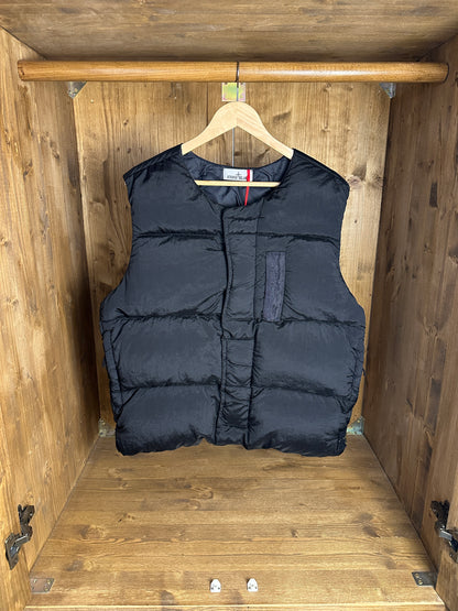 AW22 NYLON METAL IN ECONYL REGENERATED NYLON WITH DOWN-TC in Deep Black
