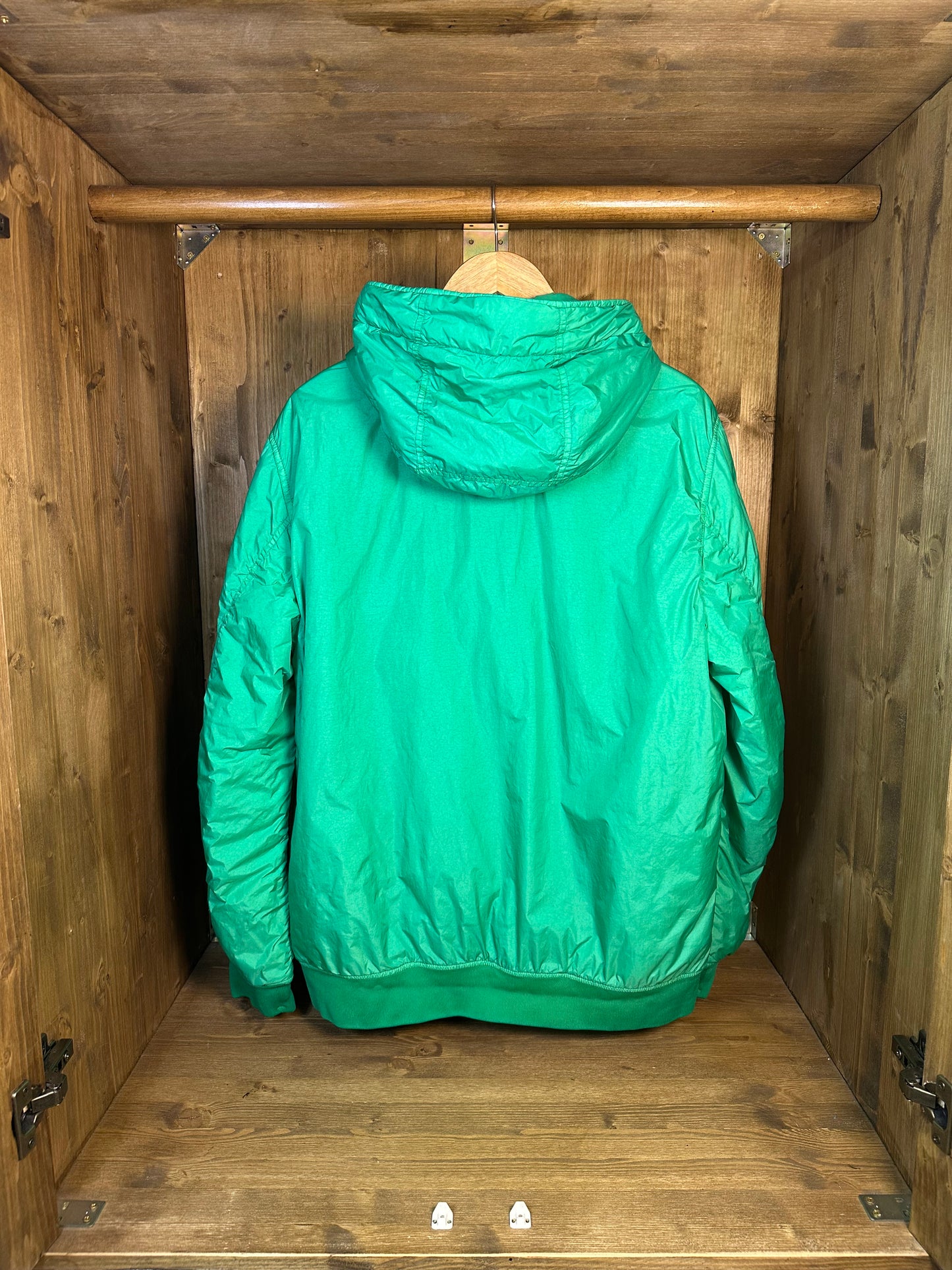 GARMENT DYED CRINKLE REPS NY with Primaloft Leaf Green