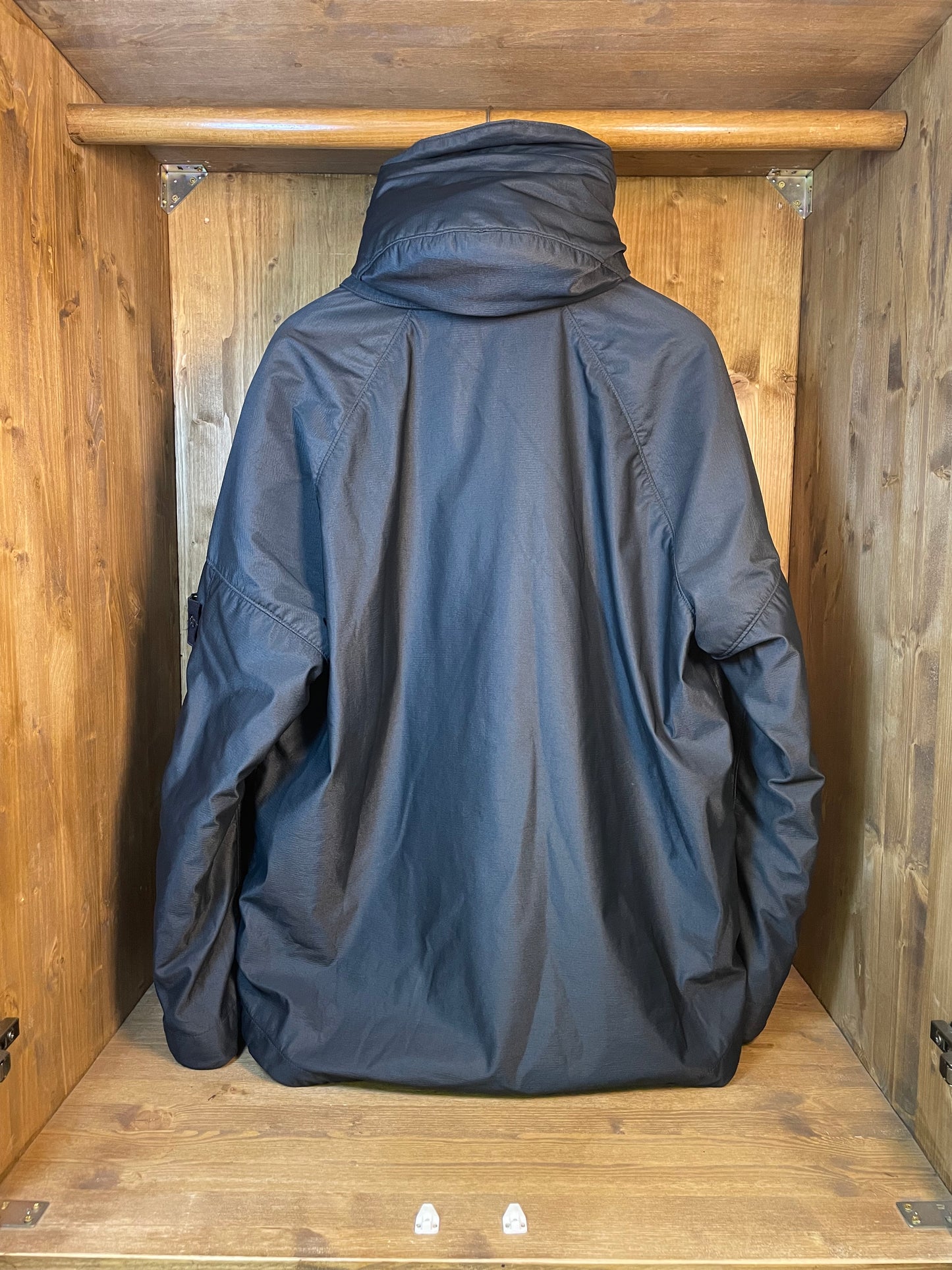 2000 Jacke aus technischem Nylon mit herausnehmbarer Innenseite