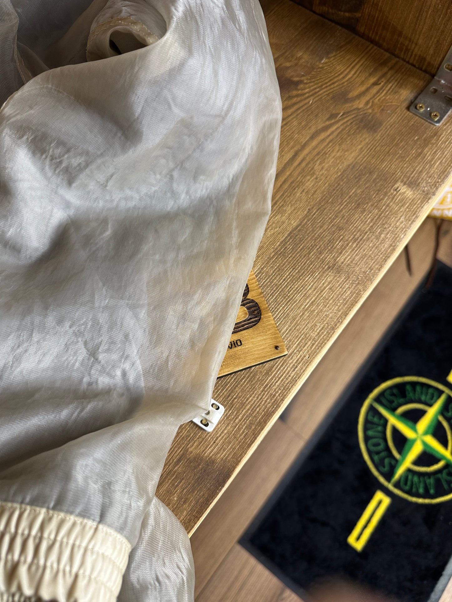 AW03 MONOFILAMENT in Ivory