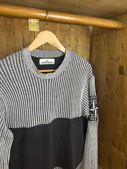 SS19 EMBROIDERED COMPASS JUMPER in Black & White