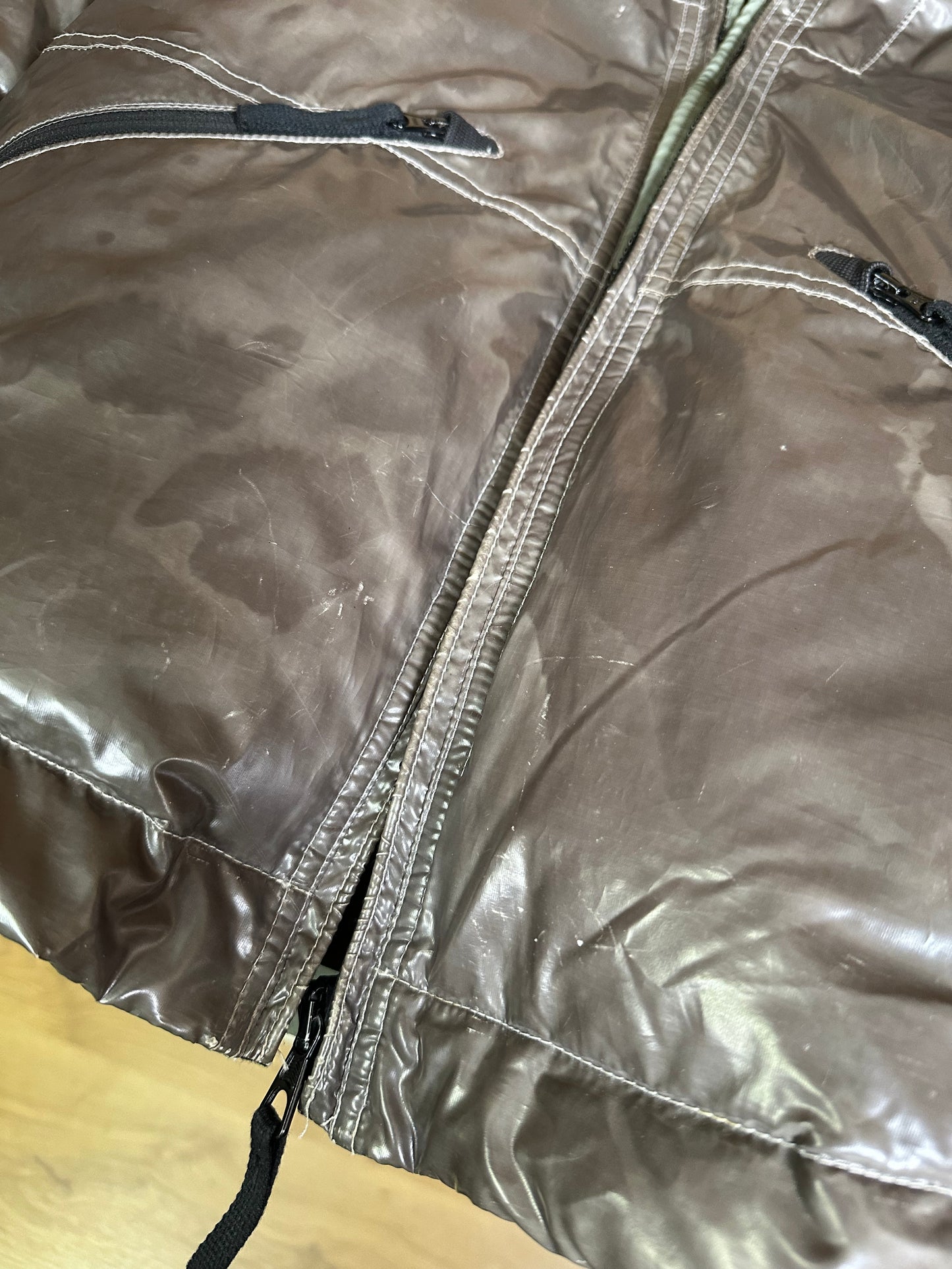 AW010 ICE JACKET RUBIN RED TO QUARTZ PINK with detachable zipped liner