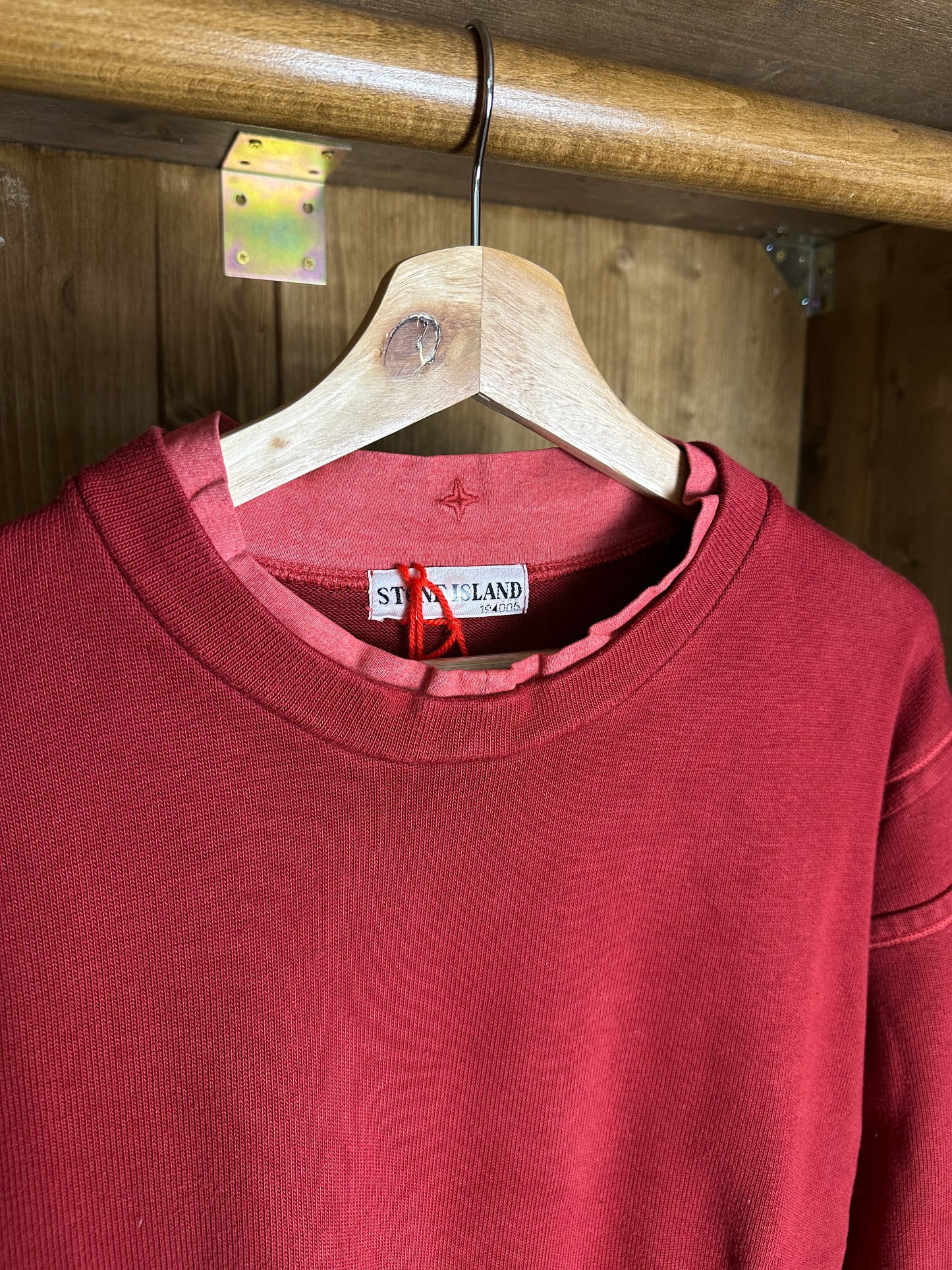 SS01 COTTON CREWNECK in Brick Red
