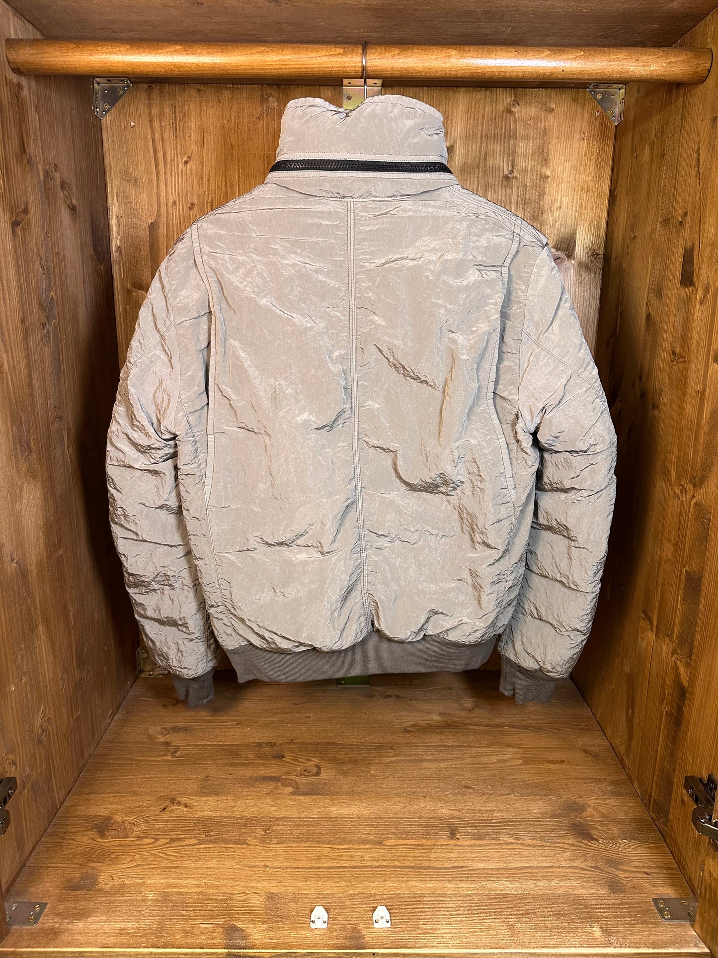 AW11 NYLON SHEEN BOMBER in Grey